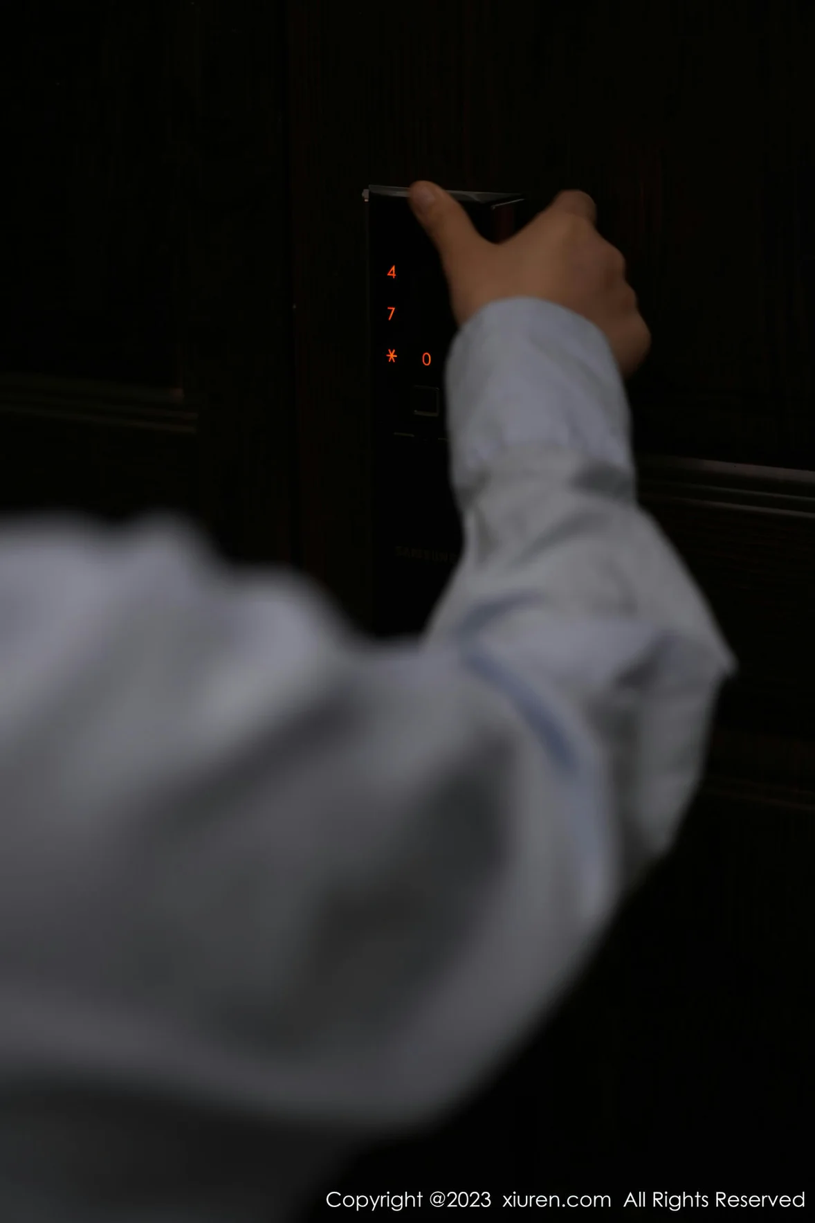 XiuRen 秀人 No.6922 laura阿姣 表弟来我家 [78P]插图1