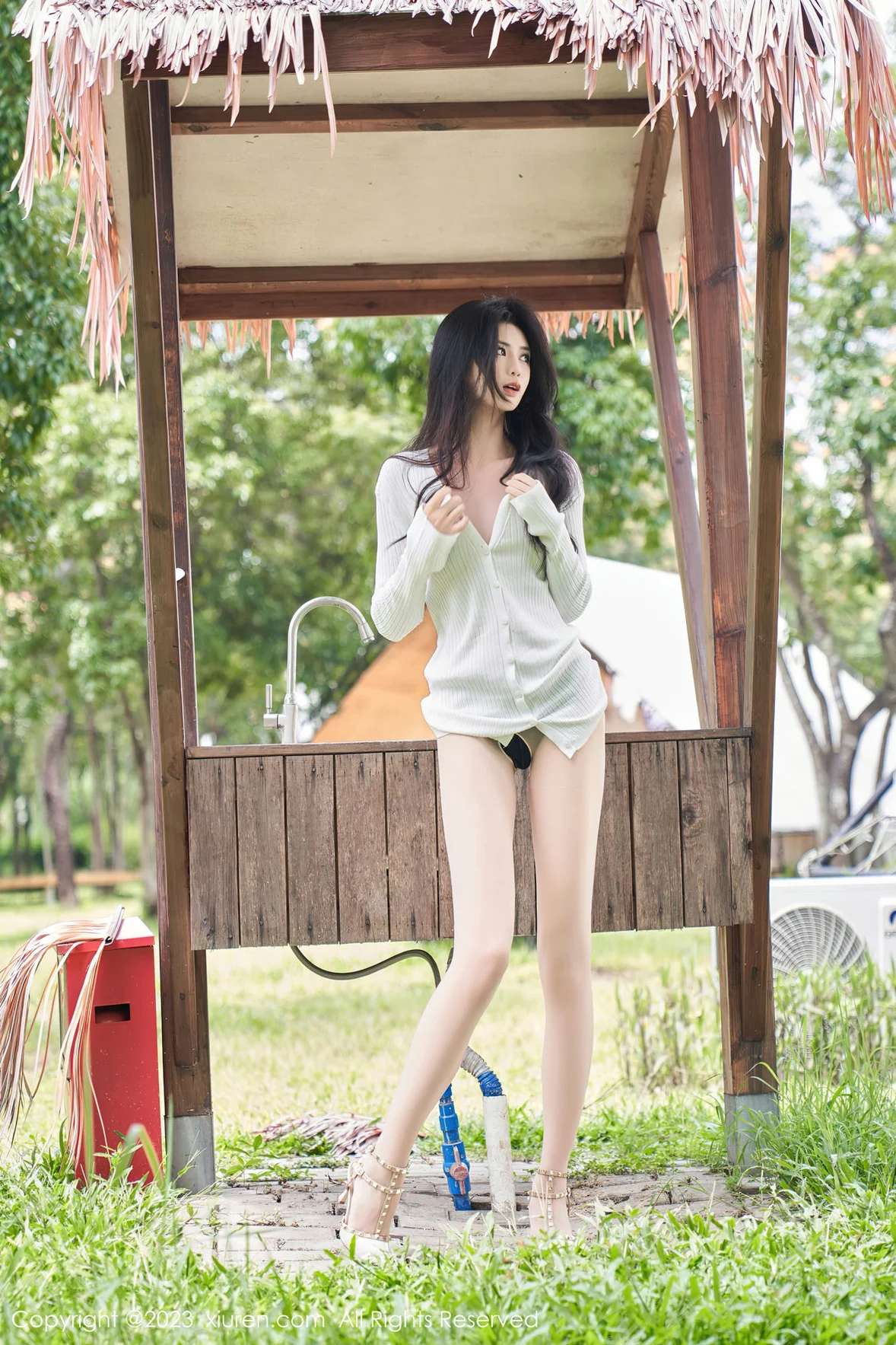 XiuRen 秀人 No.7162 浅浅Danny 户外拍摄性感写真 [91P]插图