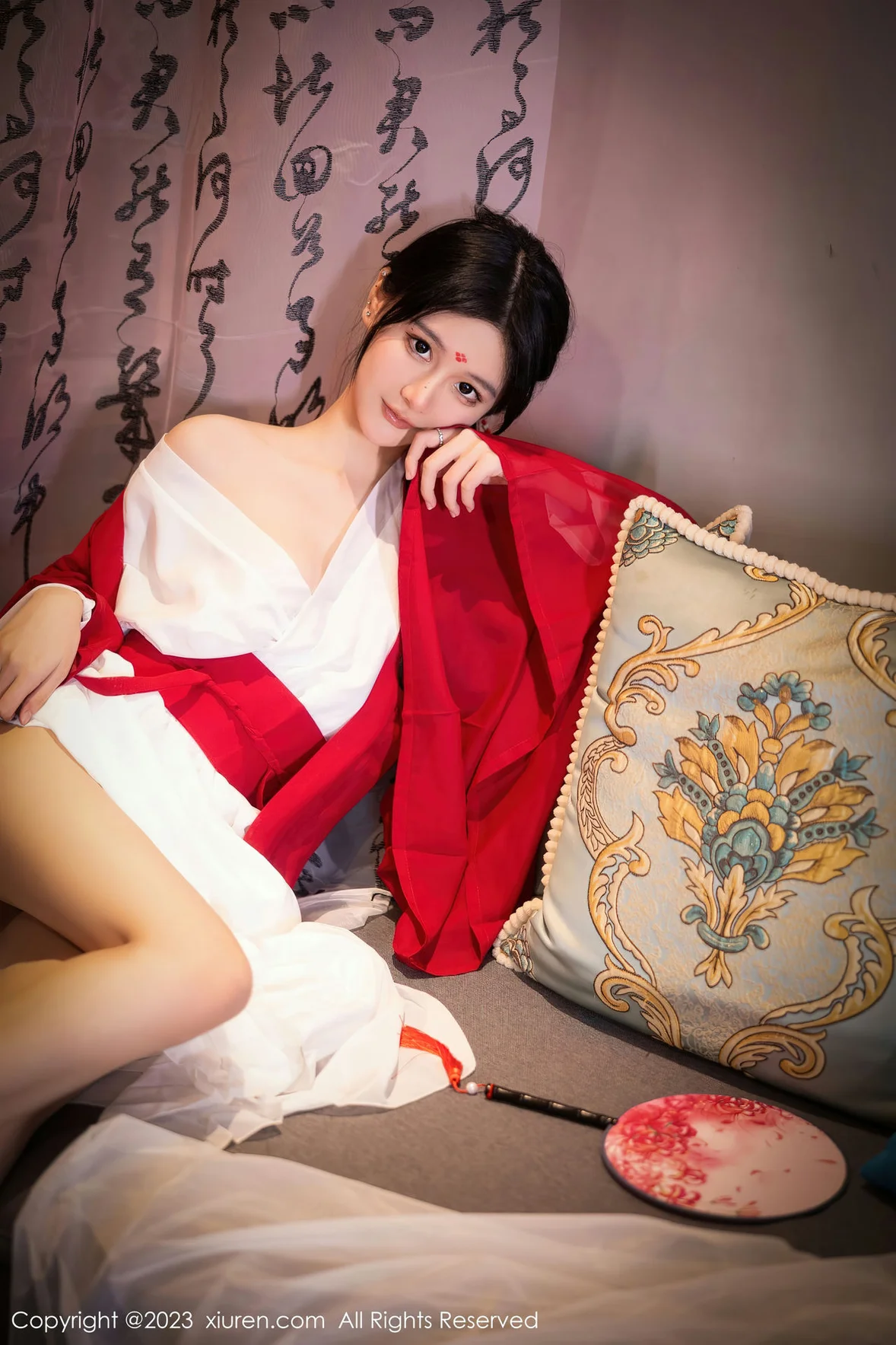 XiuRen 秀人 No.7192 幼幼 红色古装性感写真 [93P]插图6