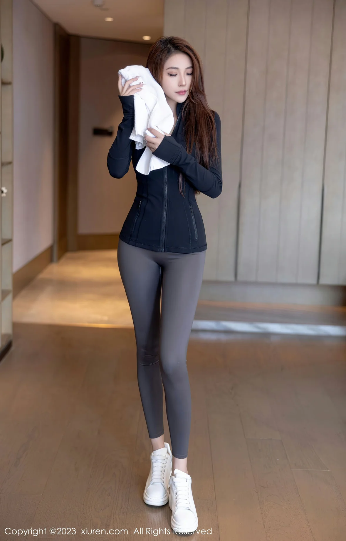 XiuRen 秀人 No.7001 汐汐baby 运动裤性感写真1 [99P]插图2