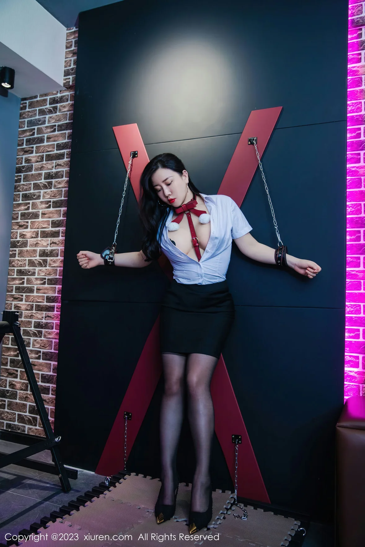 XiuRen 秀人 No.7267 王婉悠Queen 魅惑黑丝性感写真 [73P]插图5