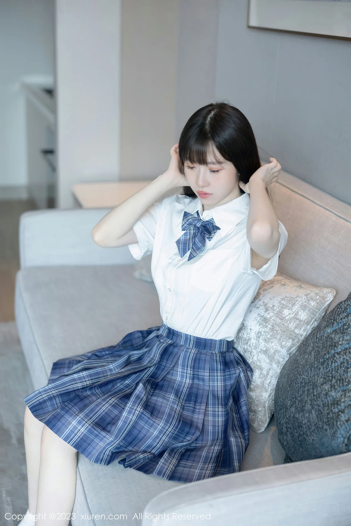 XiuRen 秀人 No.6993 林悠悠 jk短裙首套写真 [104P]插图6