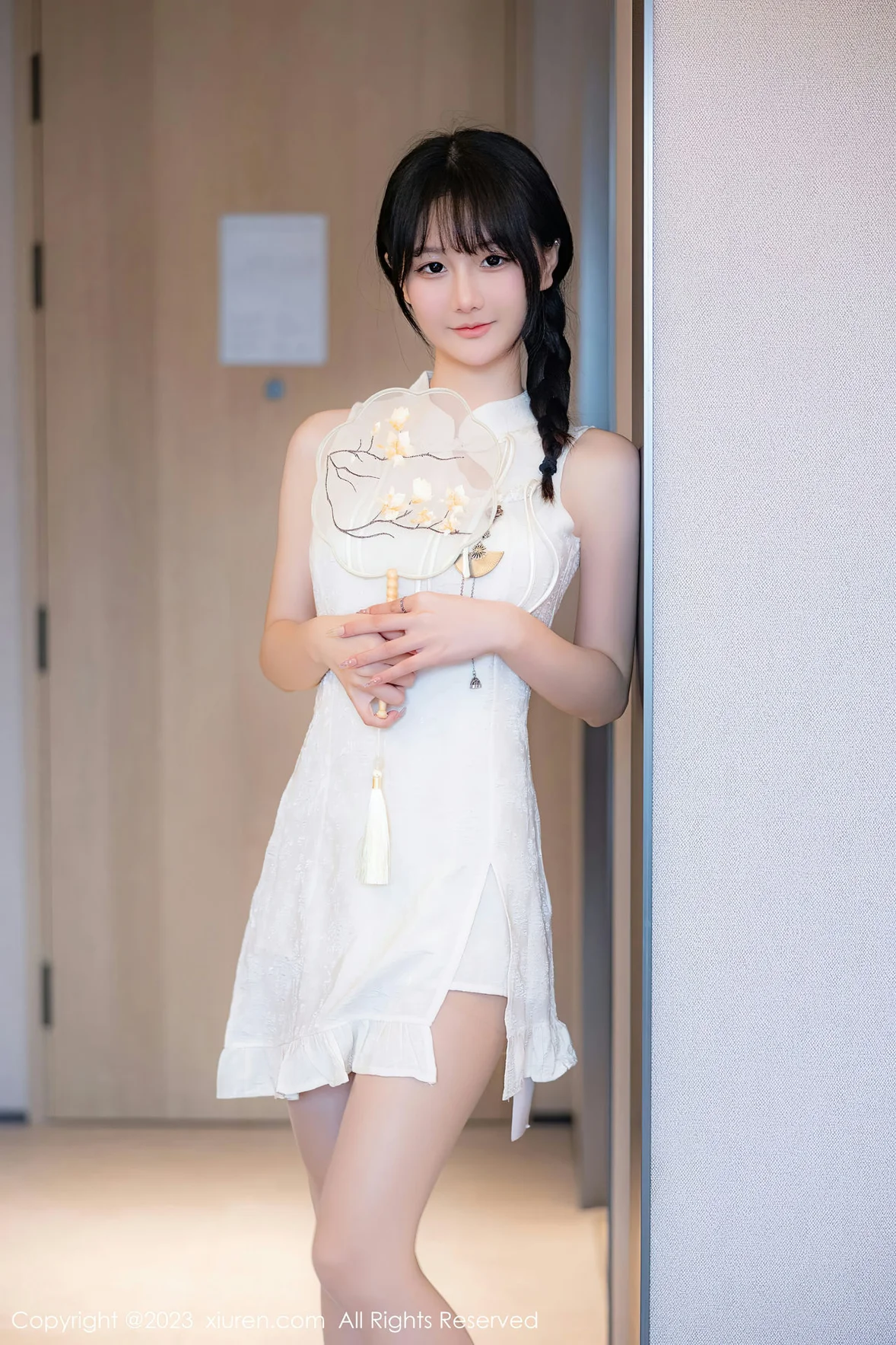 XiuRen 秀人 No.6813 幼幼 白色旗袍性感写真 [81P]插图4