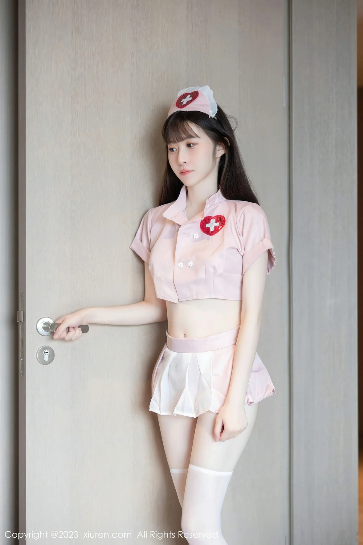 XiuRen 秀人 No.7090 林悠悠 情趣护士性感写真 [80P]|图集秀