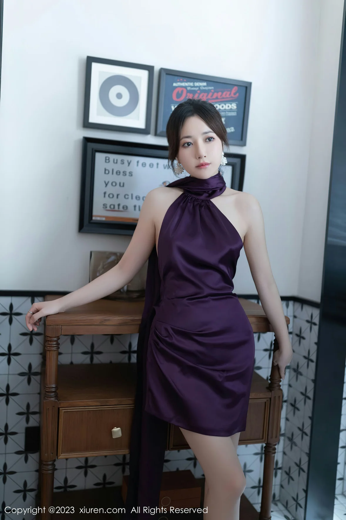 XiuRen 秀人 No.7324 鱼子酱Fish 连衣短裙性感写真 [82P]插图