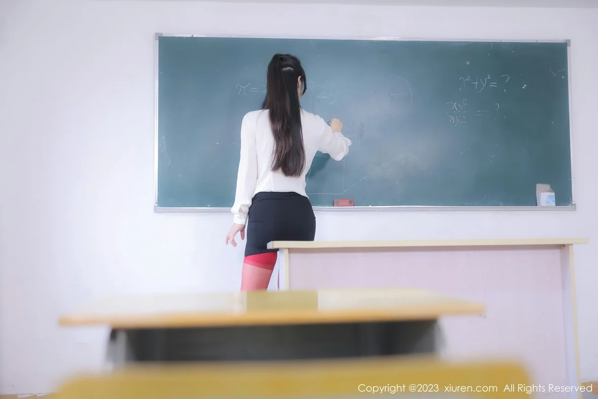XiuRen 秀人 No.6980 诗诗kiki 教师角色扮演性感写真 [94P]插图1