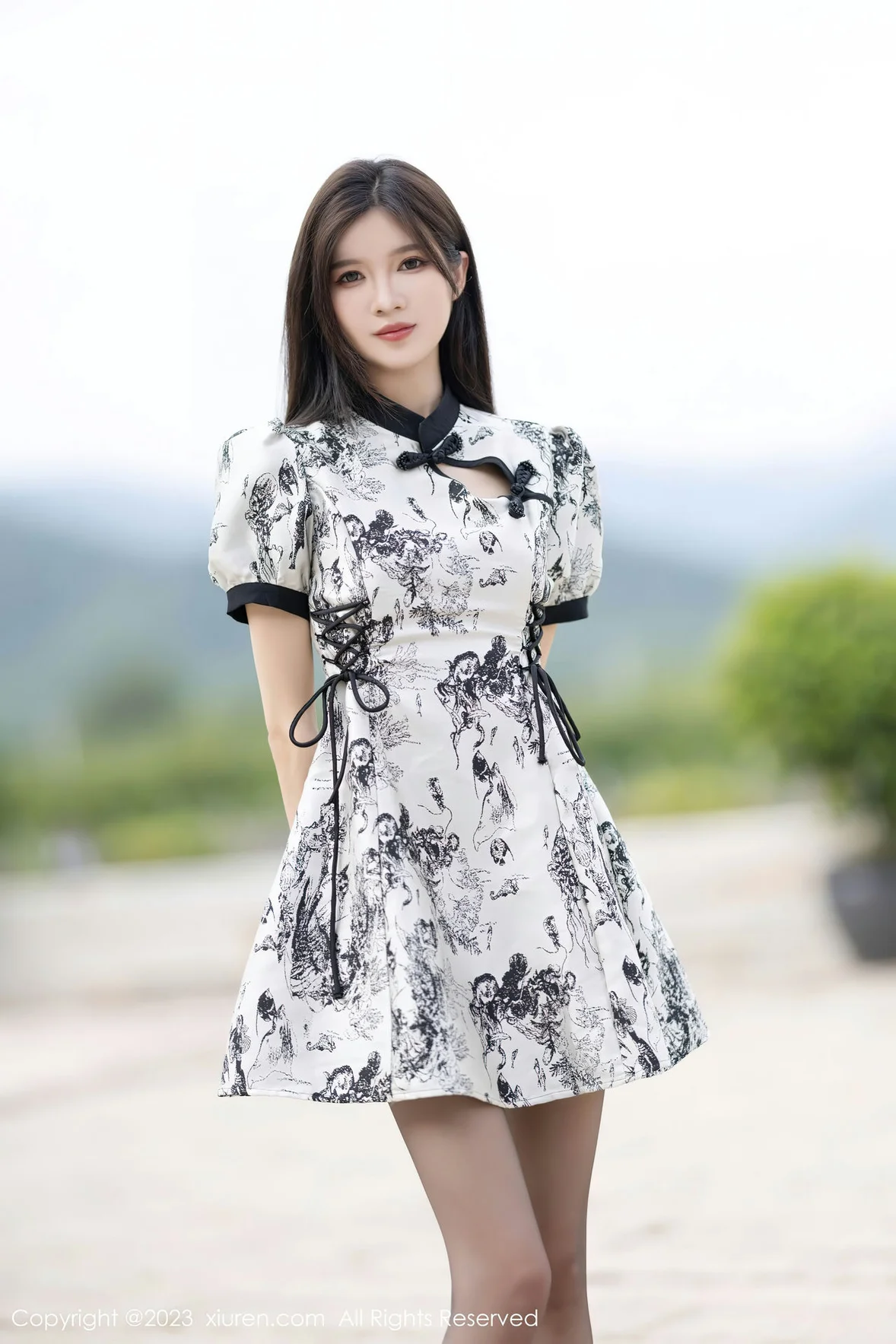 秀人网 No.7320 程程程- 香肩蕾丝内衣安吉旅拍 [84P]插图1