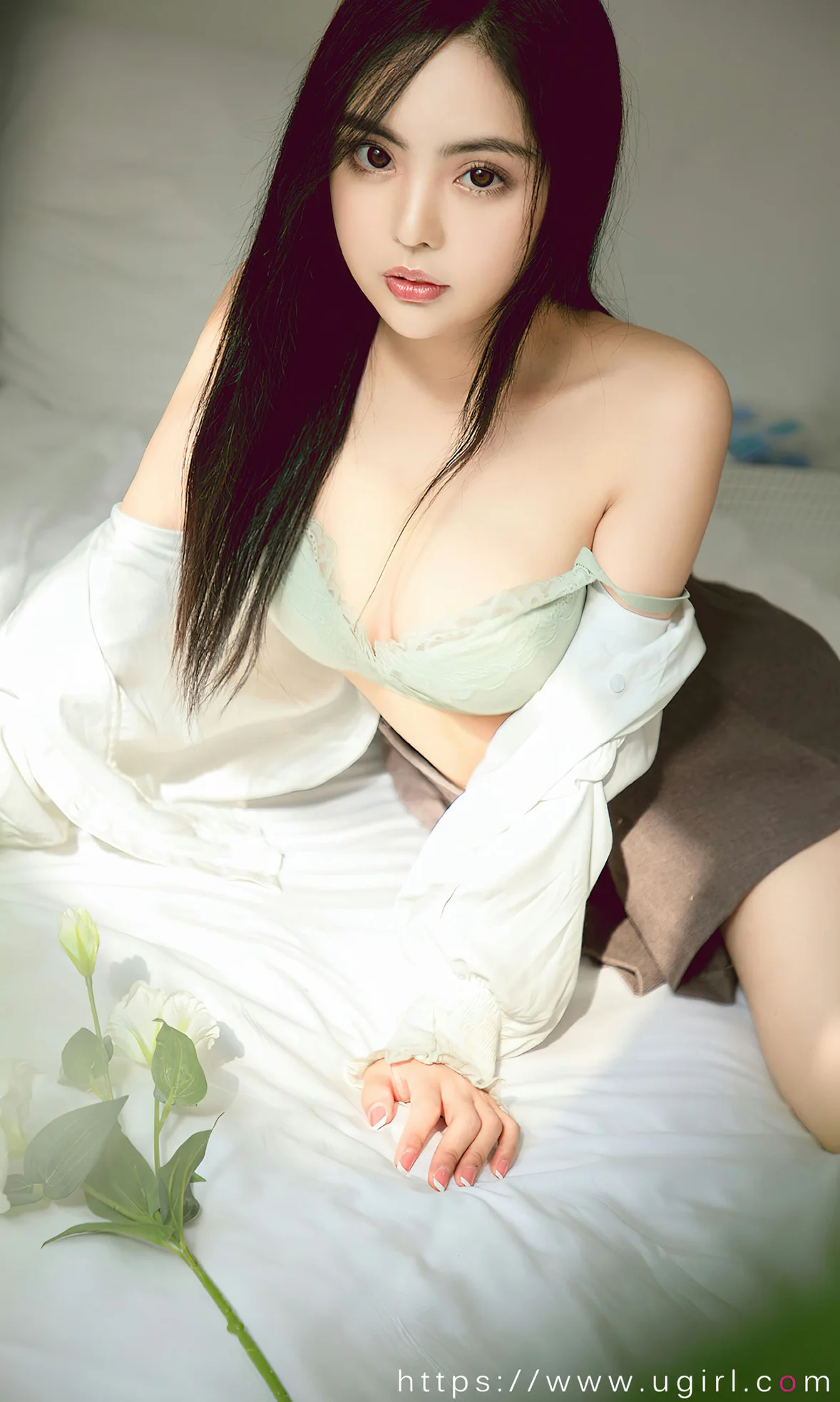 UGirls 爱尤物 No.2642 柳嫣嫣 含蓄的呢喃 [35P]插图3