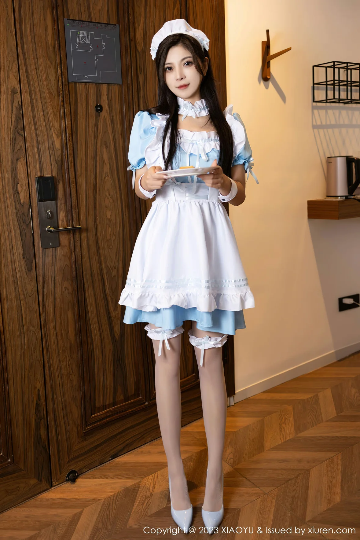 语画 Vol.1100 小蛮妖Yummy 蓝色女仆贵州旅拍写真11 [84P]插图2