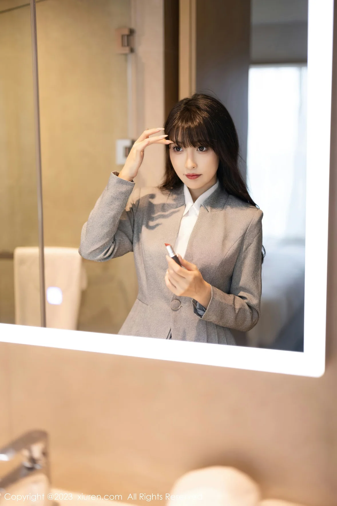 秀人网 No.7422 林星阑 OL职场安吉旅拍 [86P]插图1