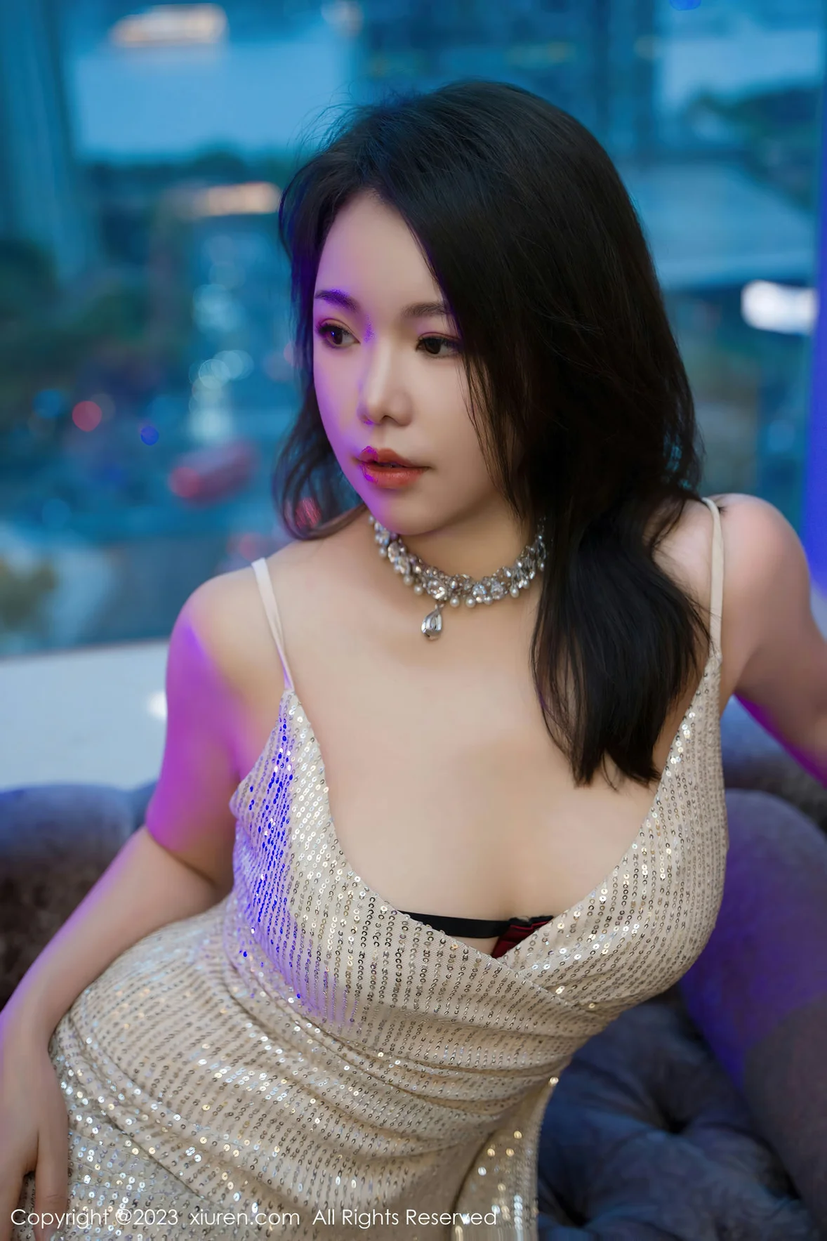 秀人网 No.7401 陆萱雅 吊带短裙性感写真 [64P]插图5