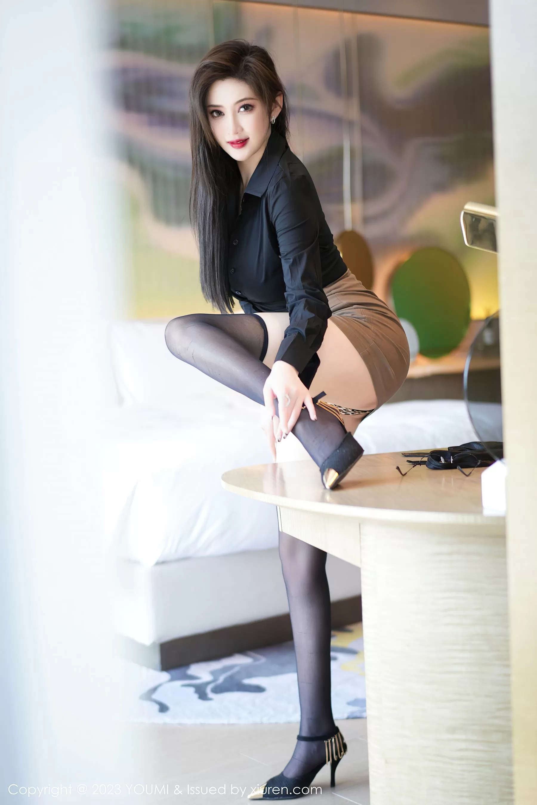 尤蜜荟 VOL.968 Carol周妍希 短裙黑丝 [83P]插图6