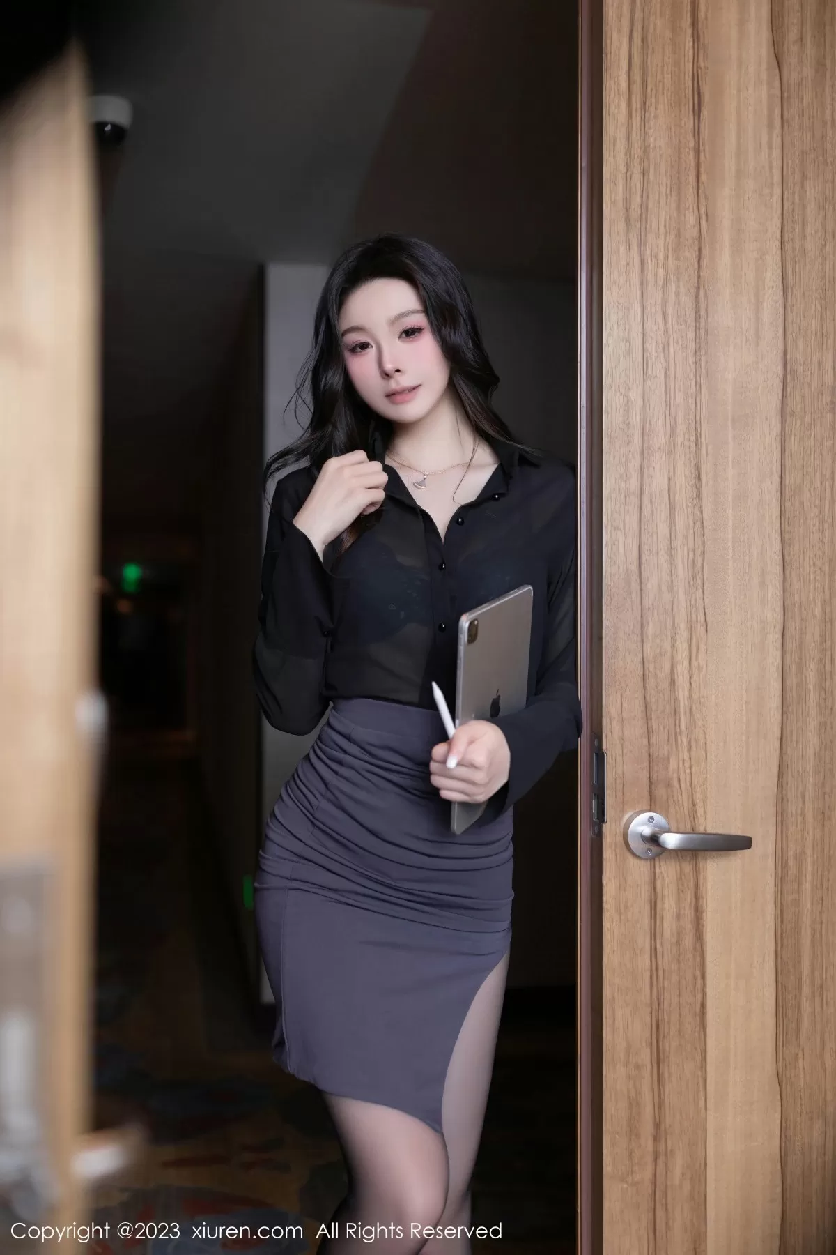 XiuRen 秀人 No.7542 小逗逗 [78P]插图