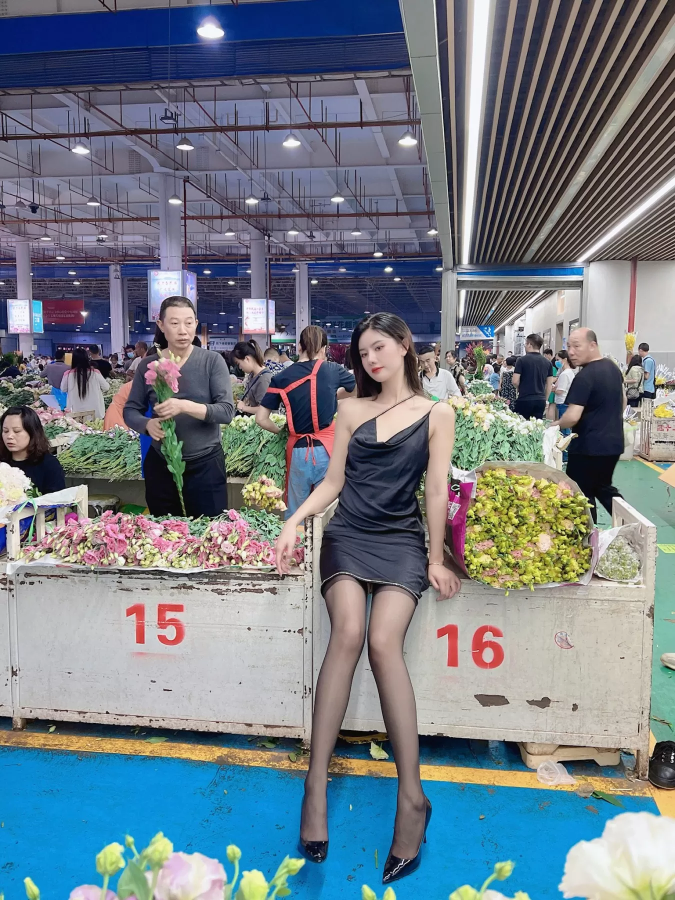 就是阿朱啊 – 微密圈私拍流出图集8 [25P]插图4