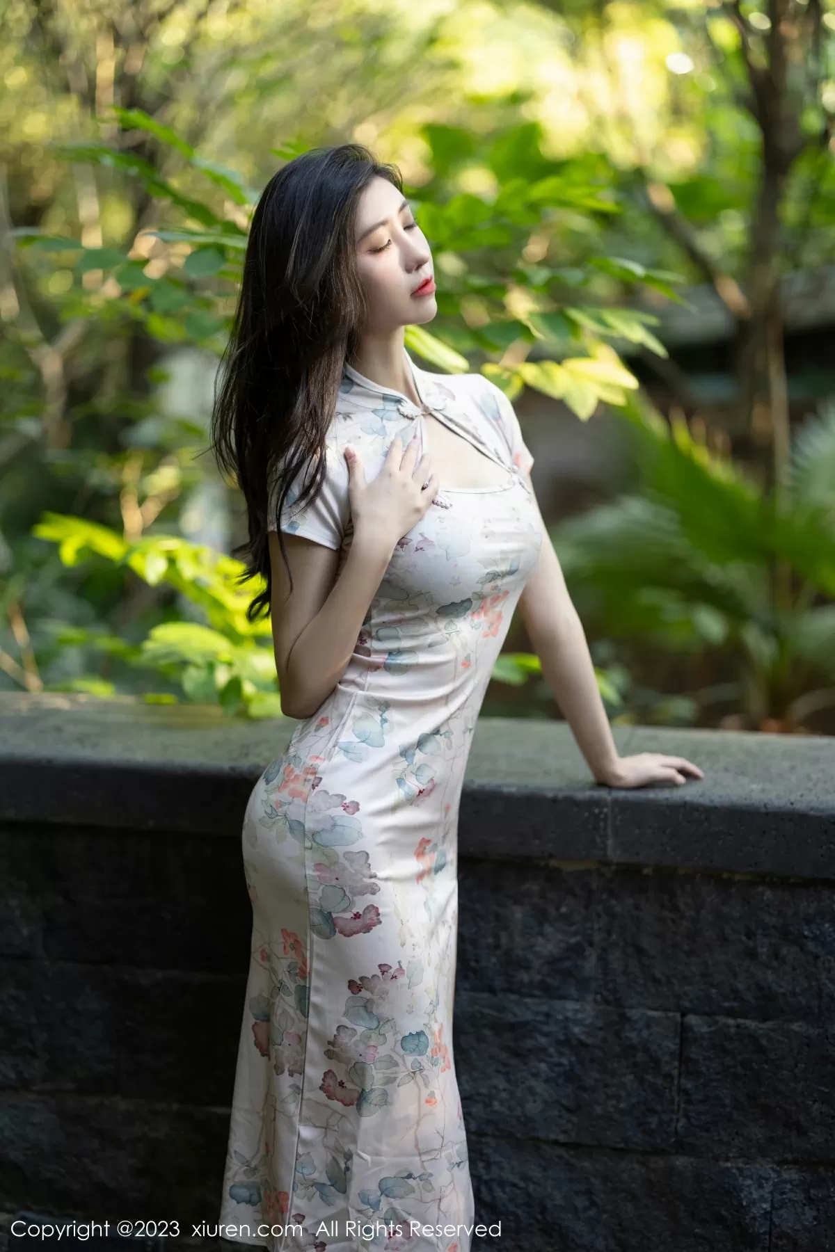  Xiuren 秀人 No.7631 章芃芃 [100P]第1张