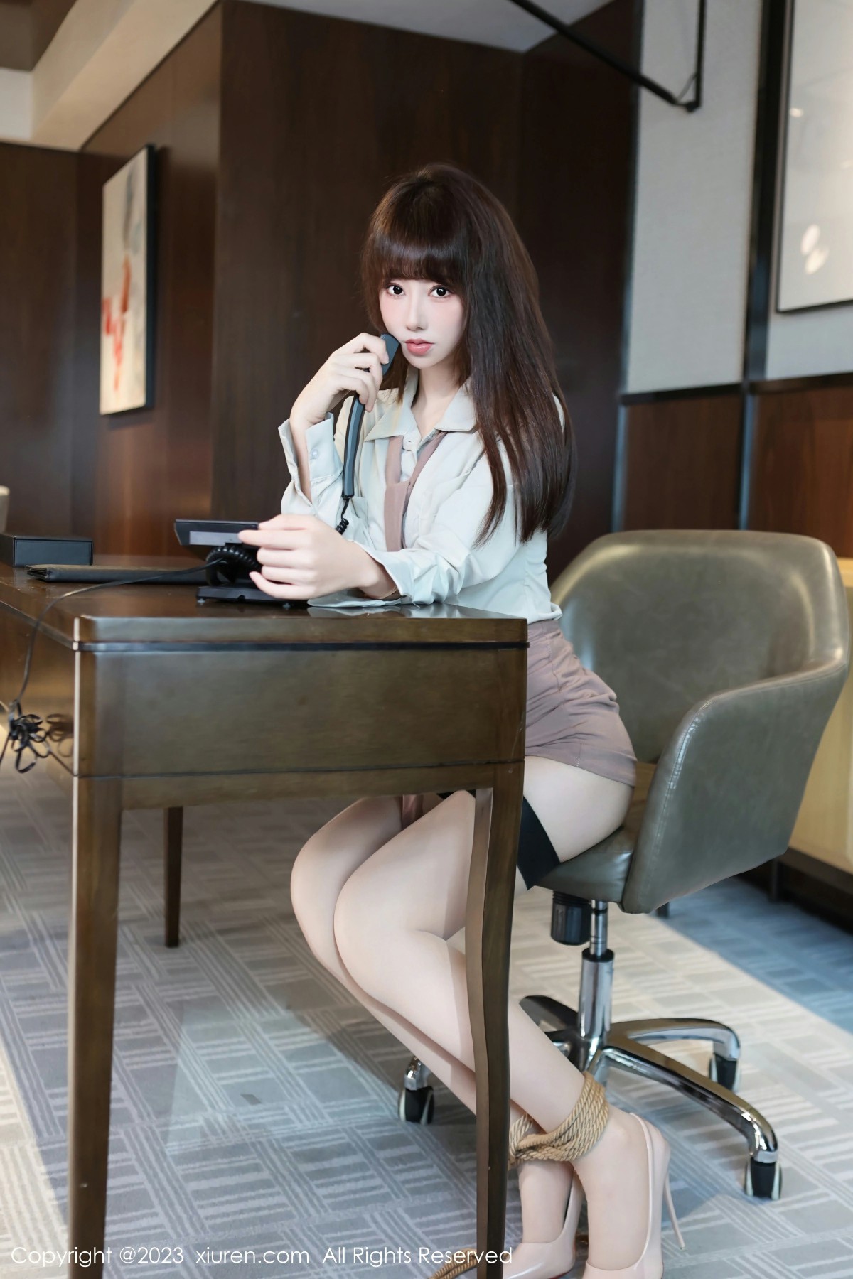  Xiuren 秀人 No.7643 白笑笑 [82P]第2张