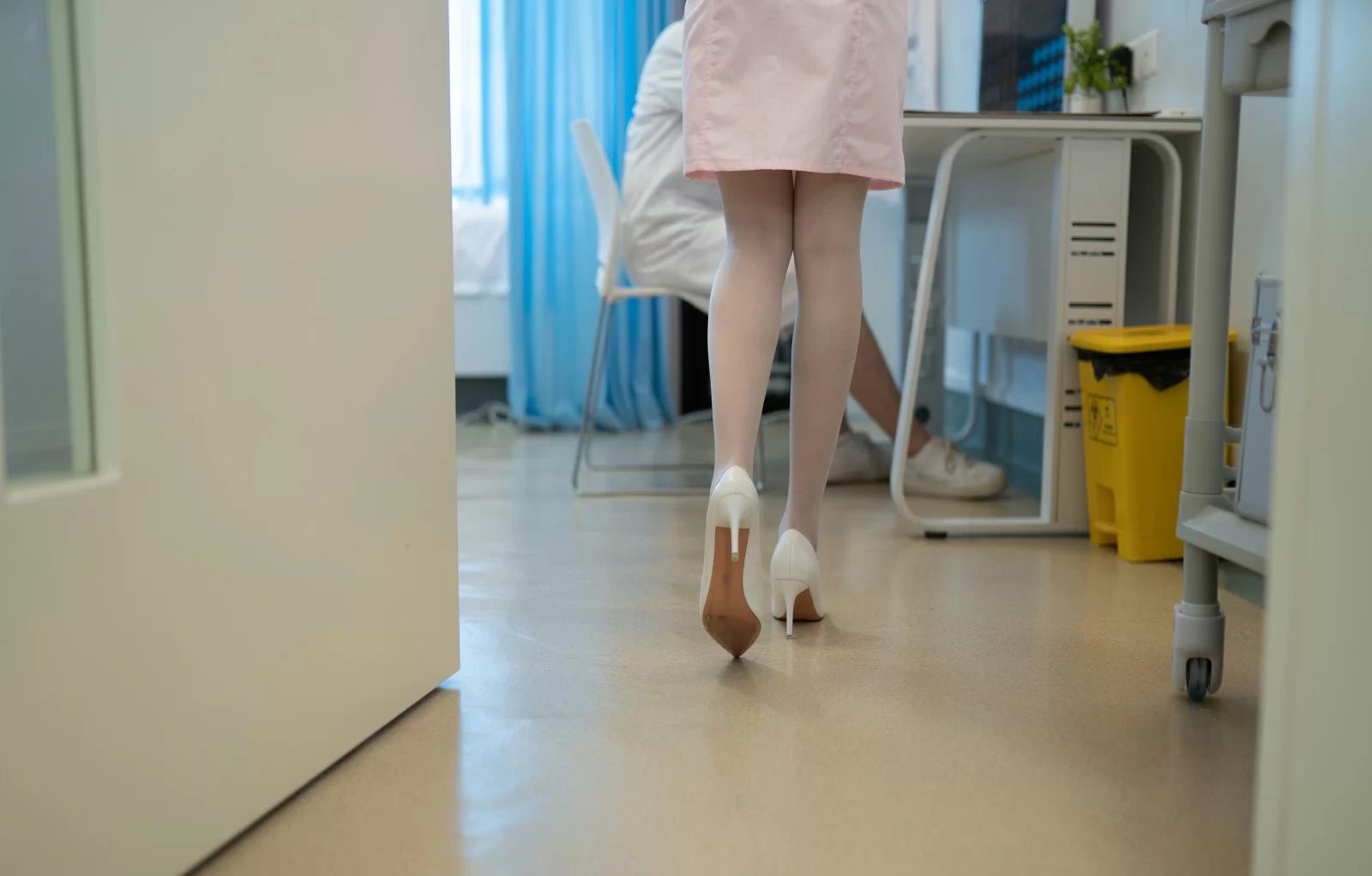 鹿八岁 – 医生和护士 [51P]插图4