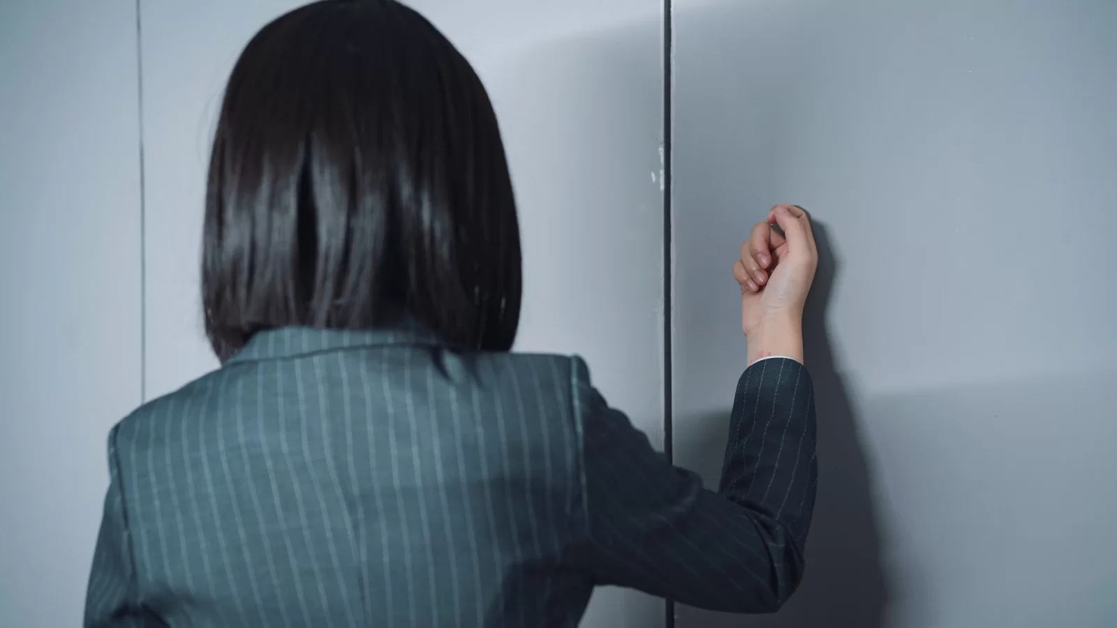 鹿八岁 – 女上司和女下属 [64P]插图3