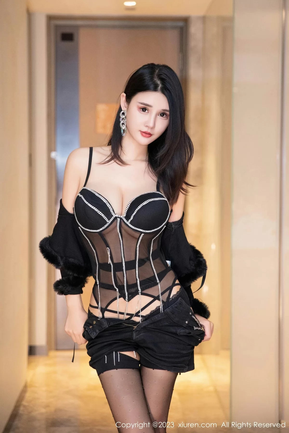  Xiuren 秀人 No.7763 夏沫沫tifa [79P]第2张