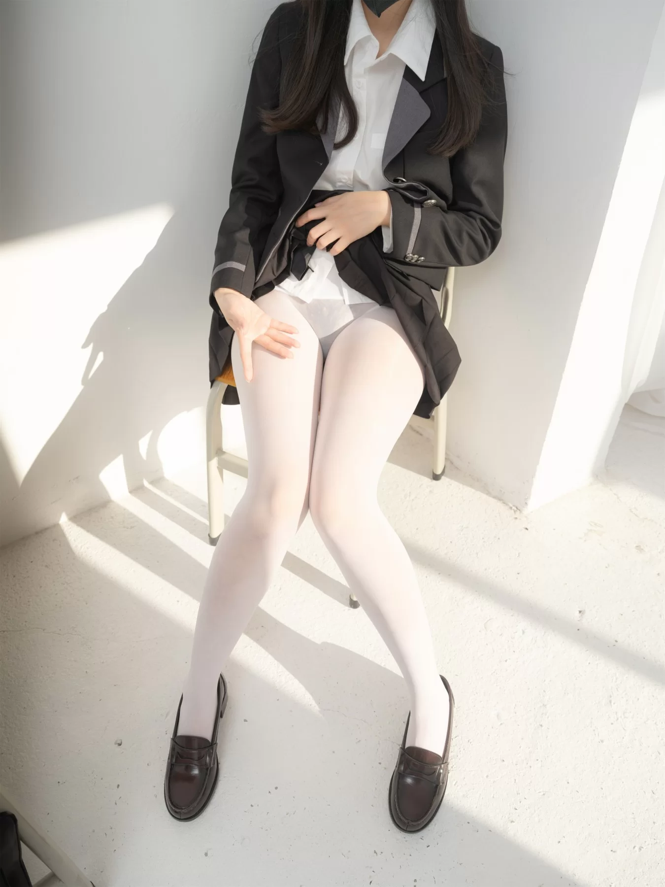 紧急企划 – 内部 见希 职员 [59P]插图4