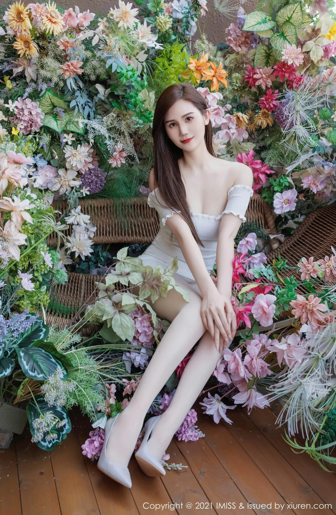 爱蜜社 VOL.761 SISY思 [43P]插图1