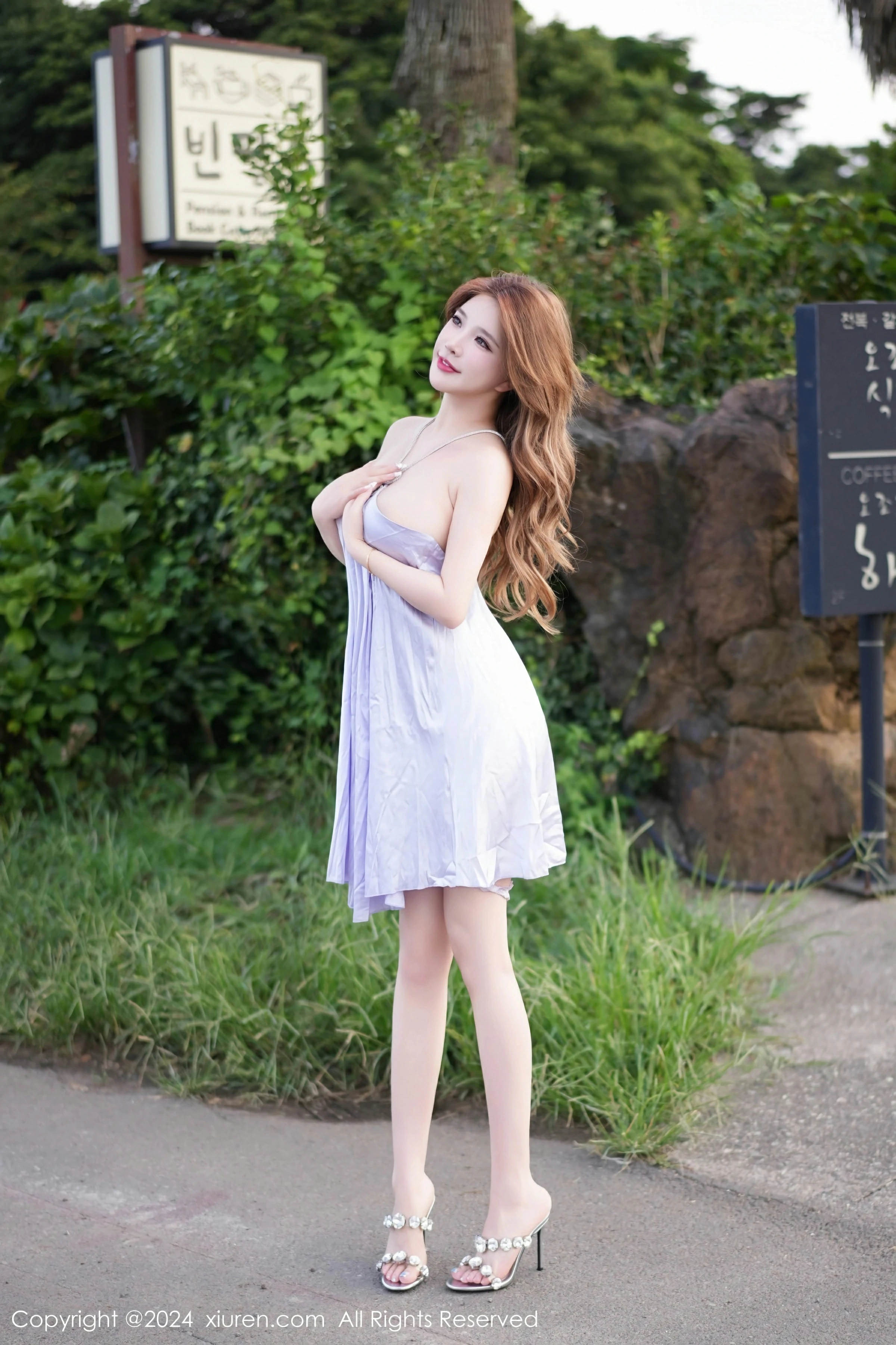 XiuRen 秀人 No.8009 小海臀Rena [49P]插图2