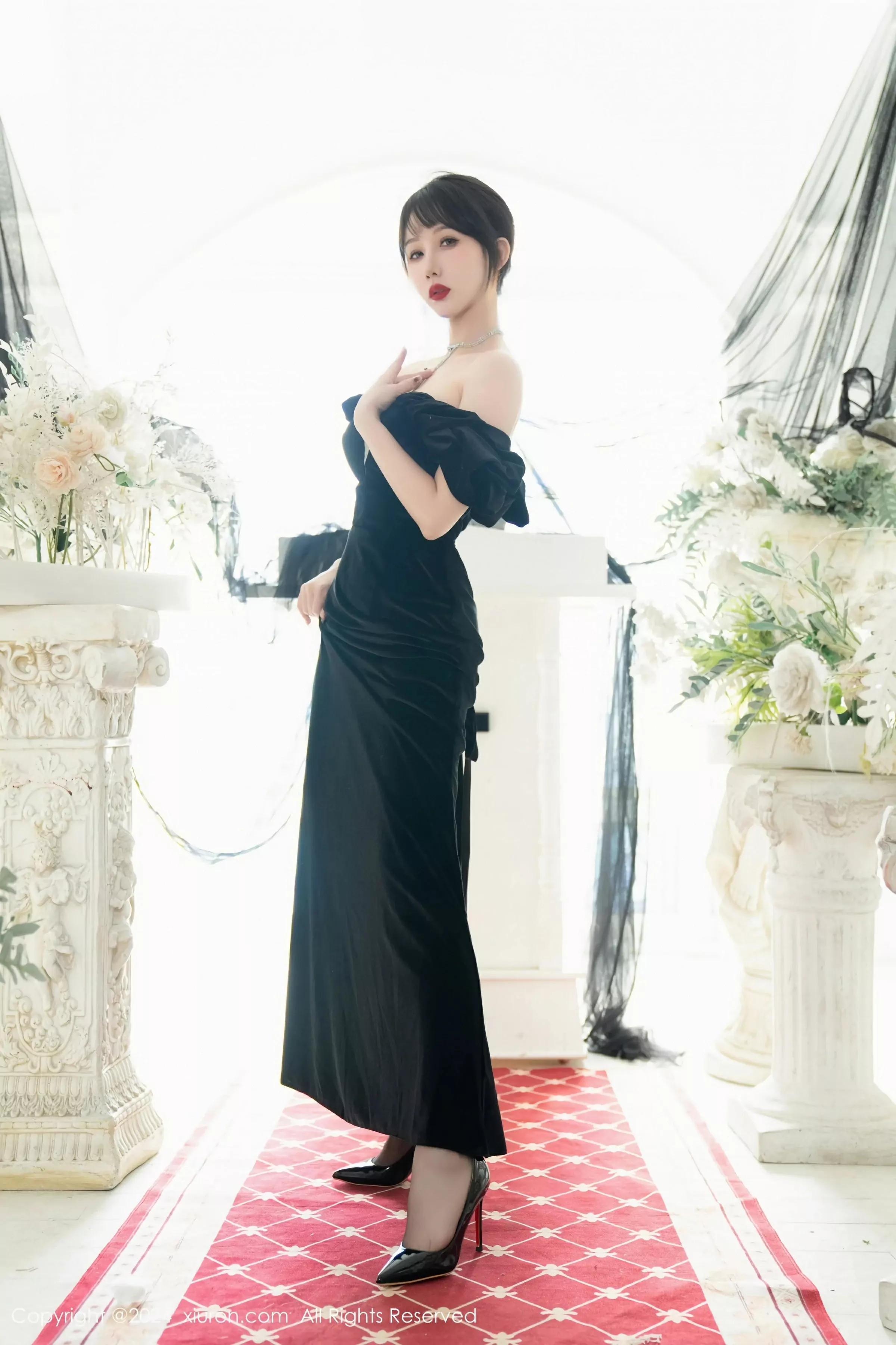 XiuRen 秀人 No.8070 波巧酱 [87P]插图1