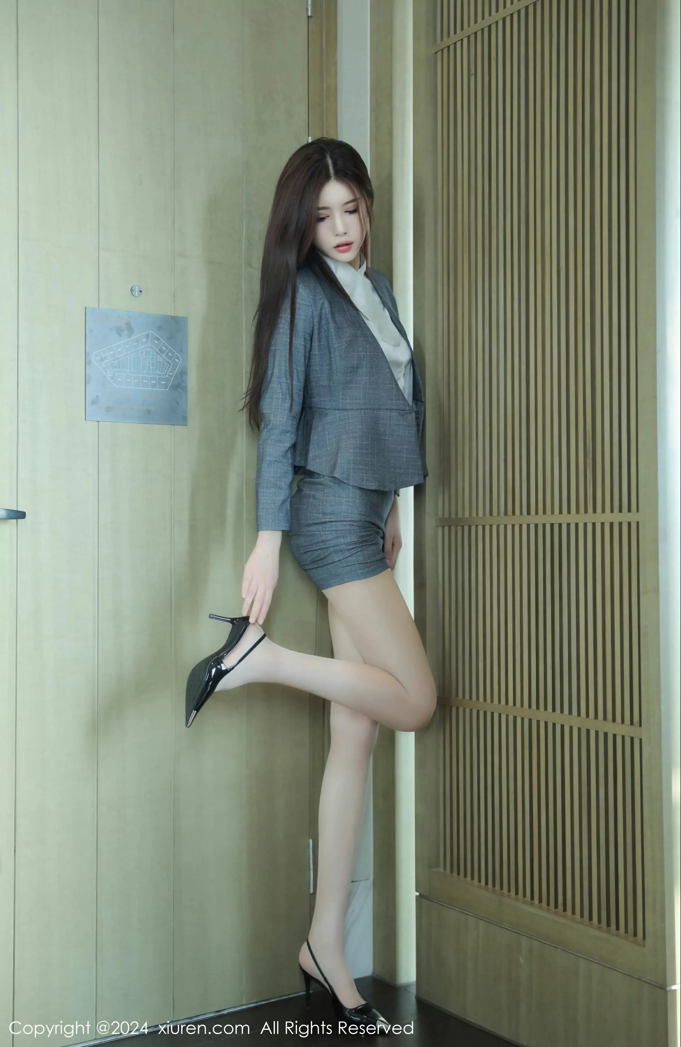 XiuRen 秀人 No.8081 晚苏susu 新人模特 [50P]插图6