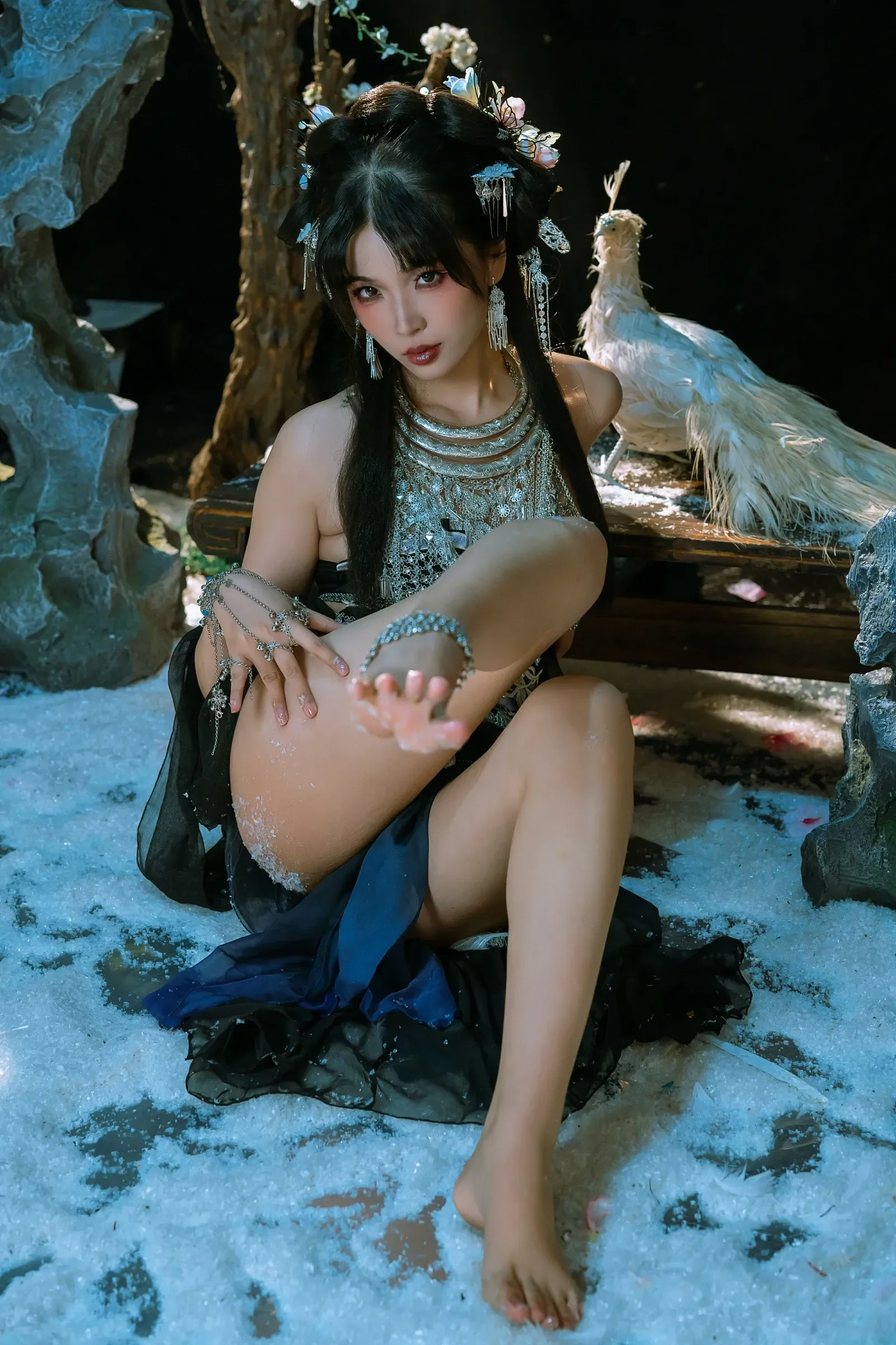 云溪溪&轩萧学姐 – 苗疆少女 [24P]插图8