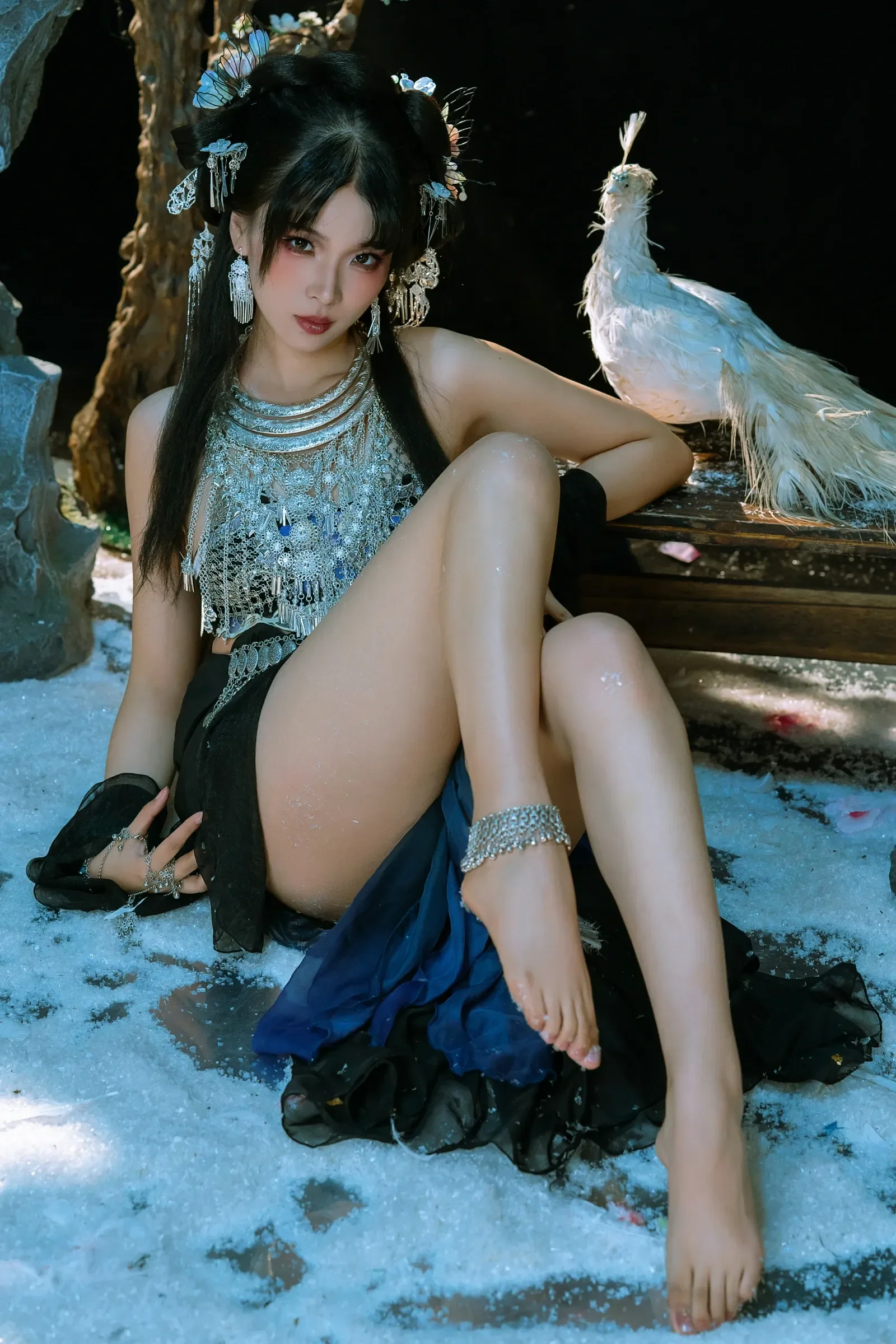 云溪溪&轩萧学姐 – 苗疆少女 [24P]插图4