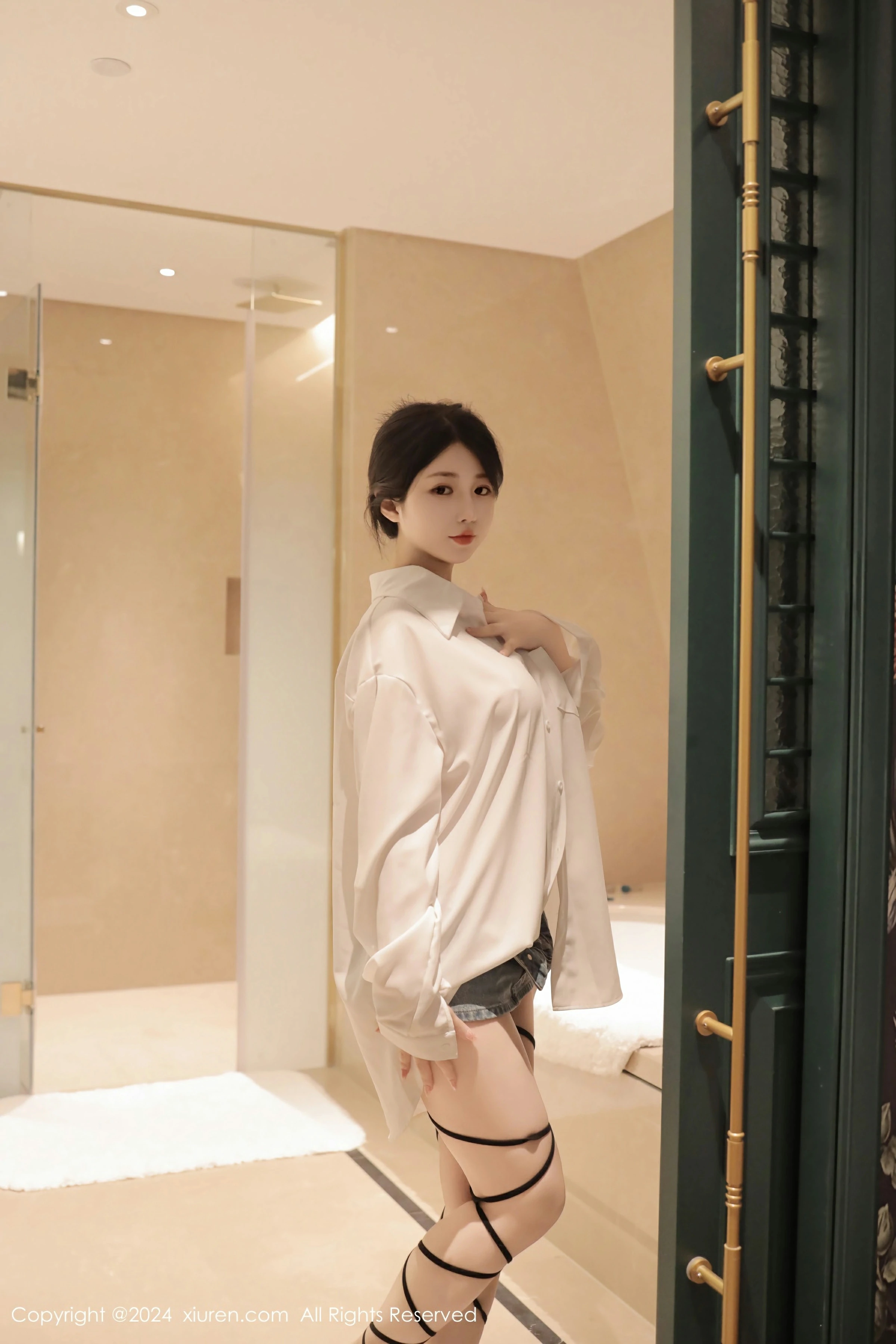 XiuRen 秀人 No.8400 陈小花 [77P]插图2