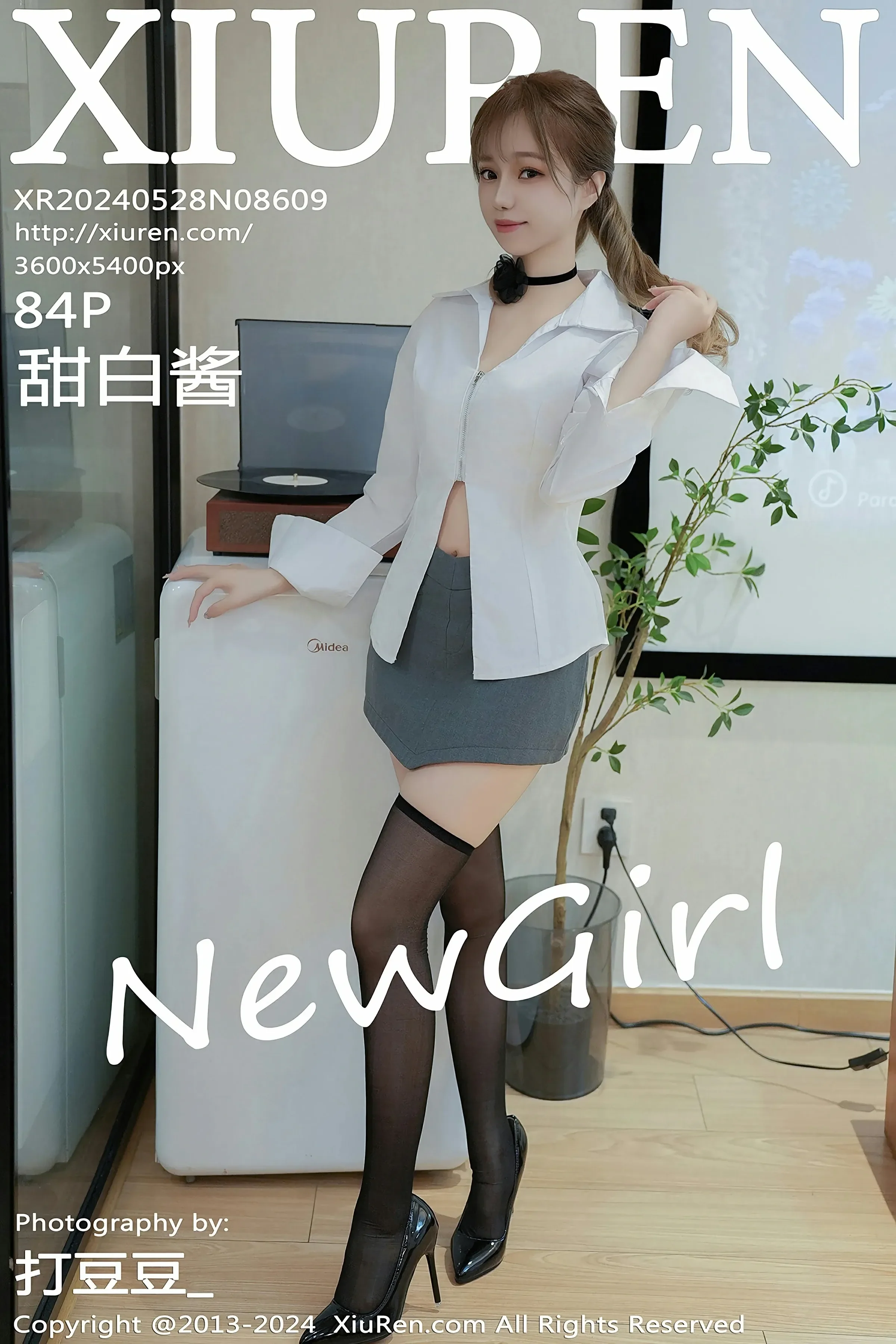 XiuRen 秀人 No.8609 新人模特 甜白酱 [84P]插图