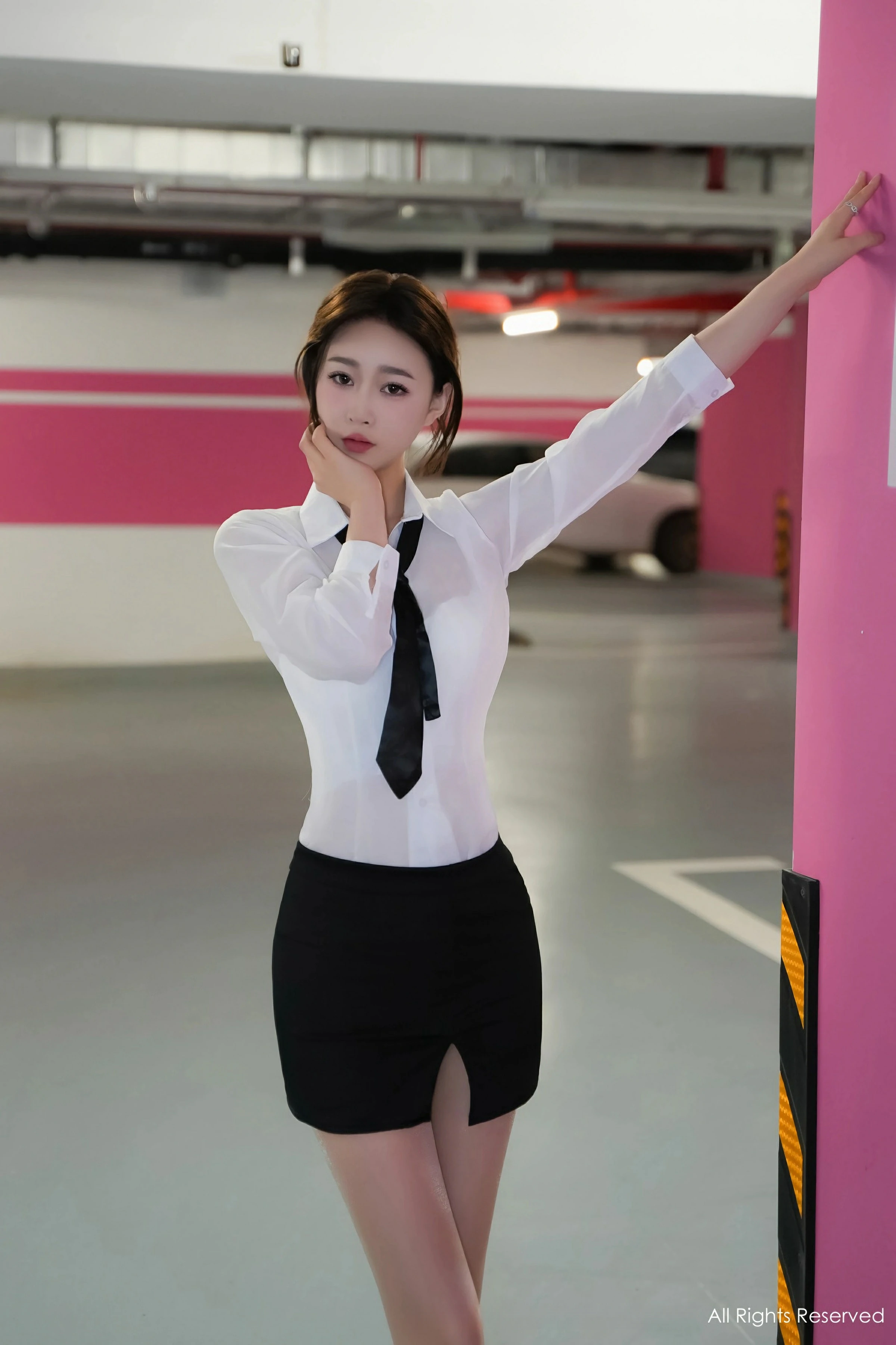 XiuRen 秀人 No.8613 软糖爱喝奶 [68P]插图8