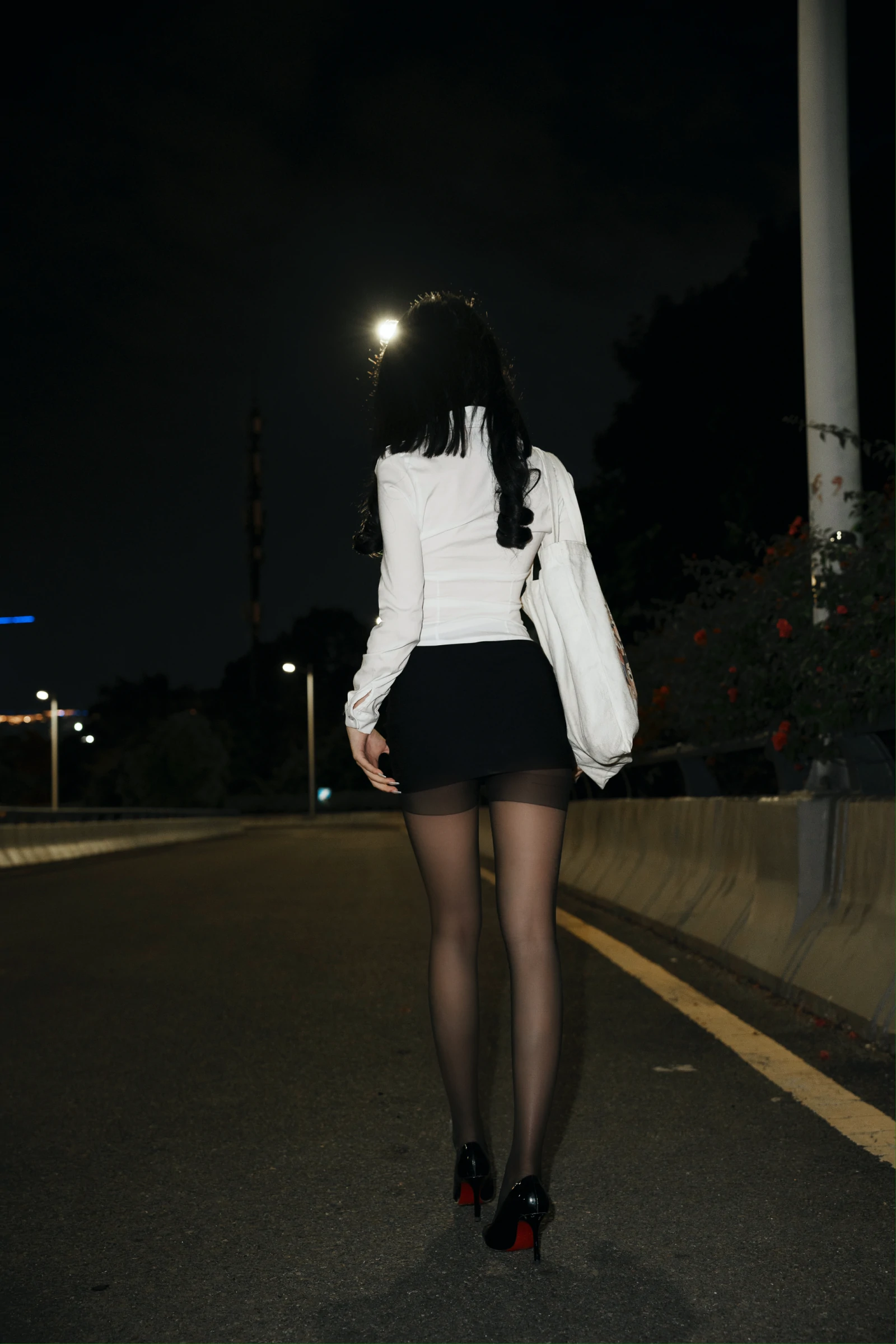 您的蛋蛋 – 尾随 [83P]插图