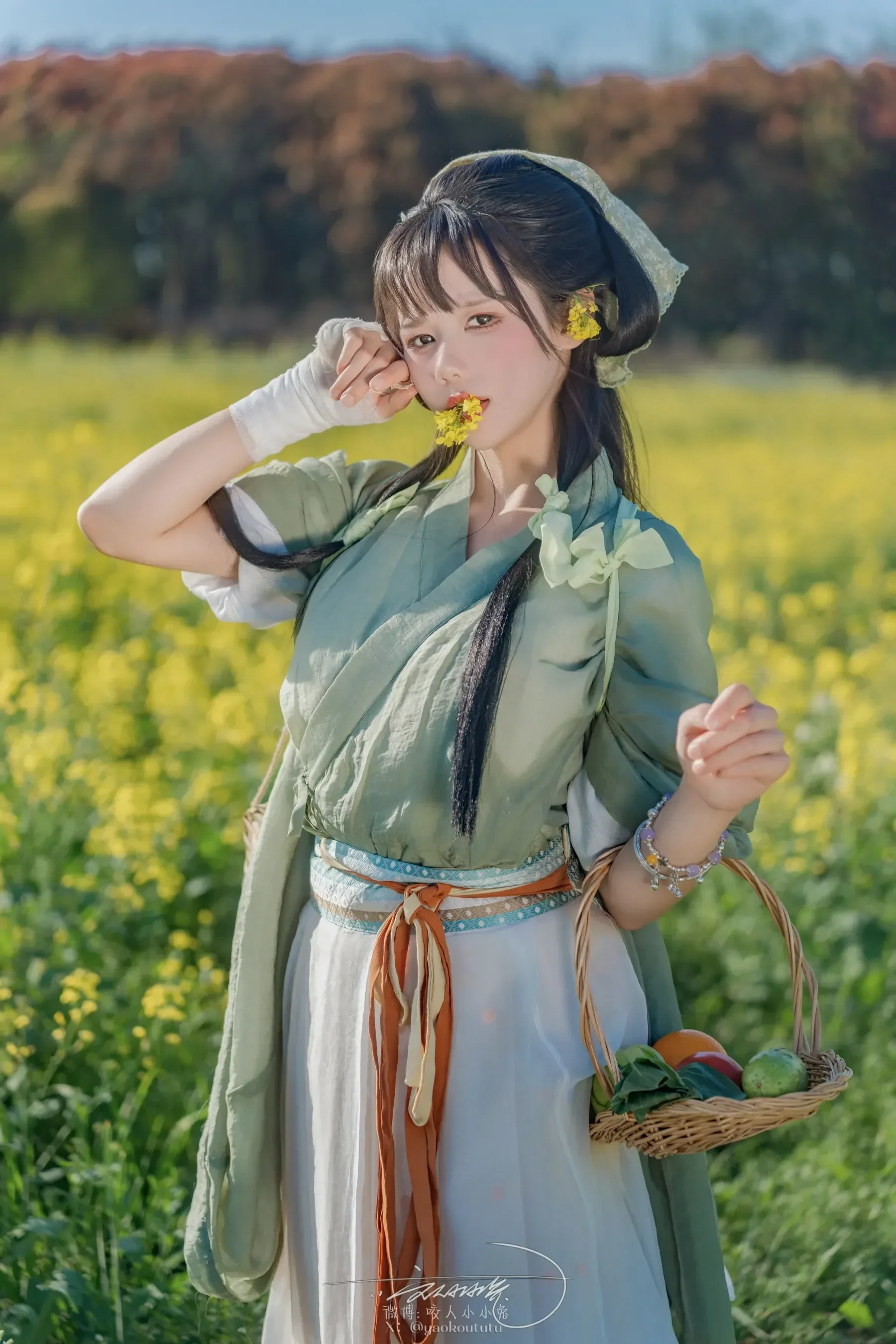 咬一口兔娘 – 田耕记 [70P]|图集秀