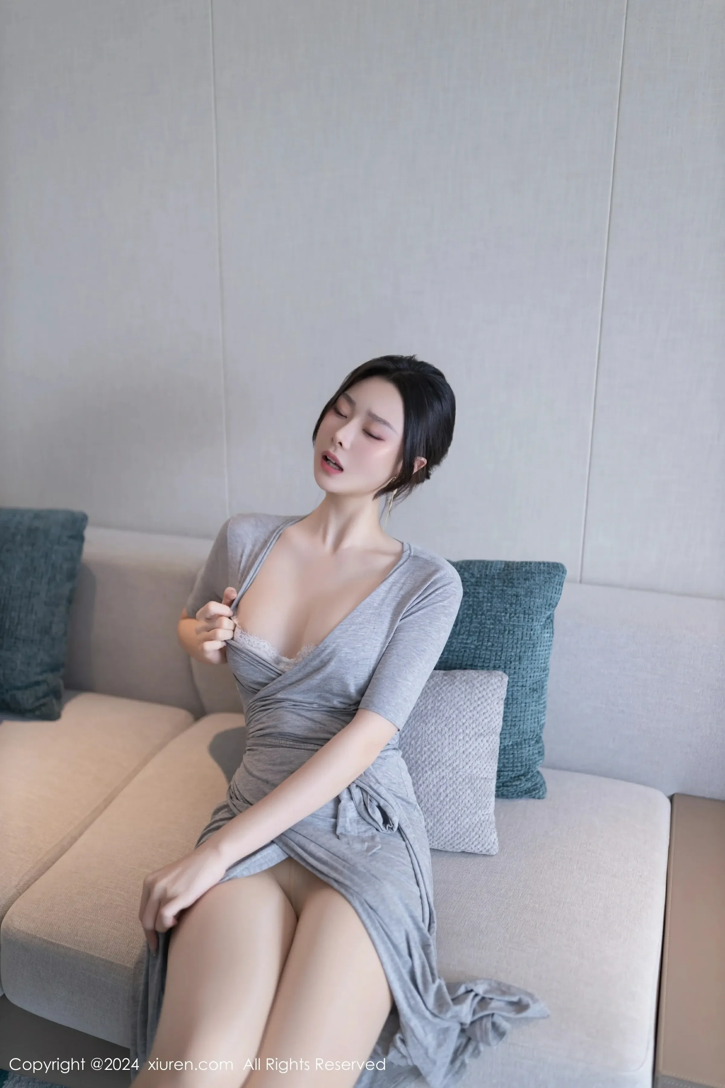 XiuRen 秀人 No.8699 小逗逗 [80P]插图1