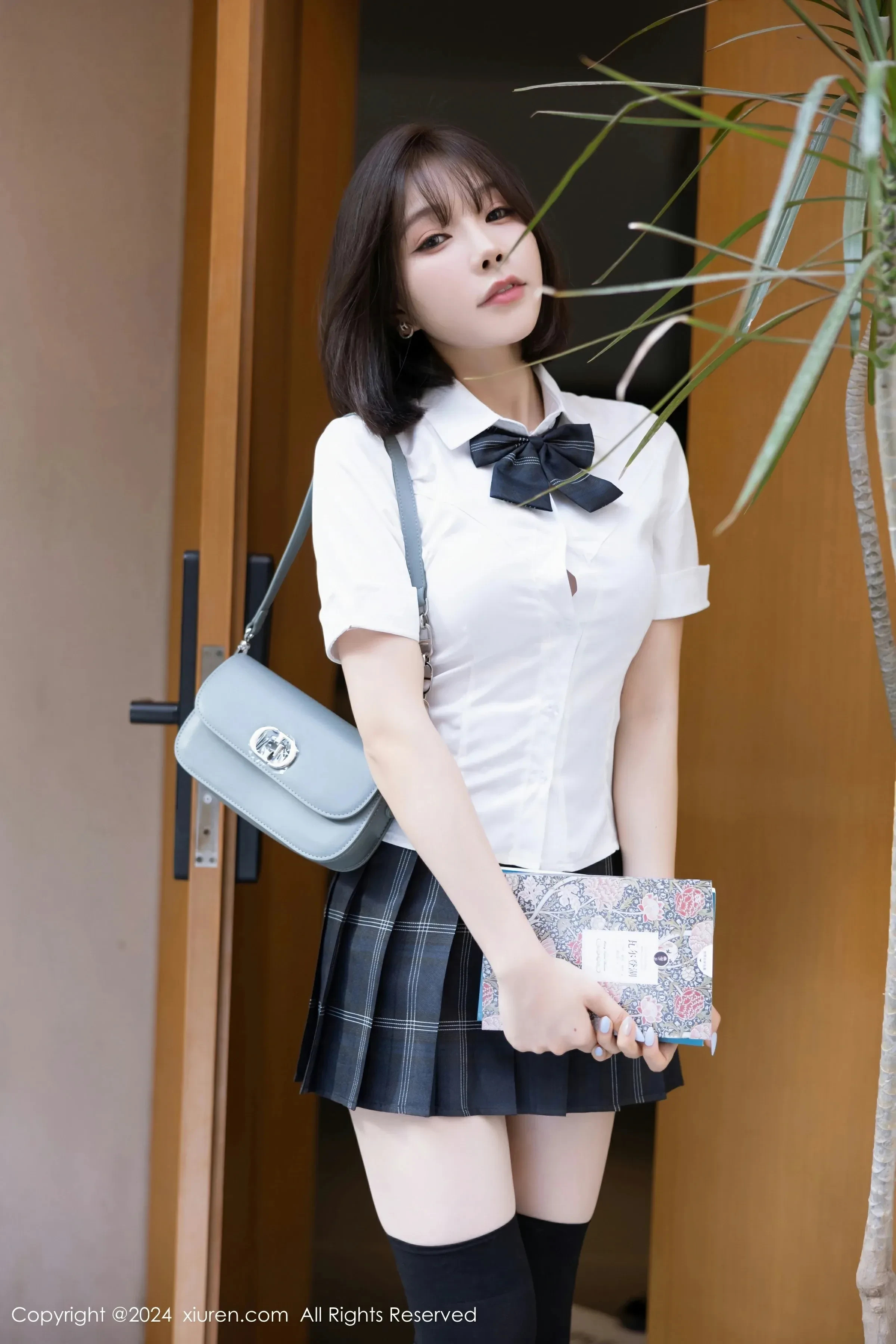 XiuRen 秀人 No.8785 徐莉芝Booty [100P]插图7