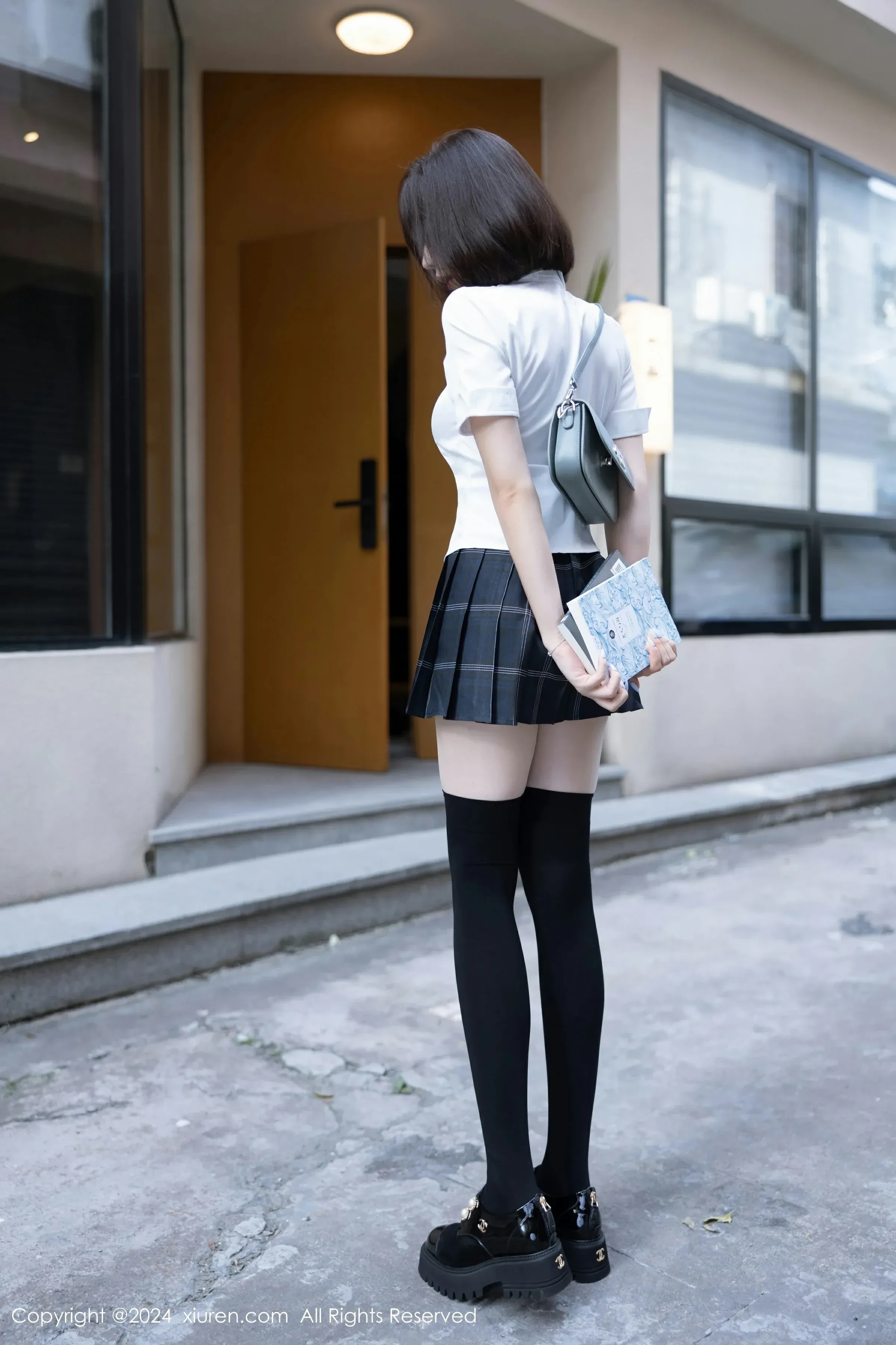 XiuRen 秀人 No.8785 徐莉芝Booty [100P]插图9