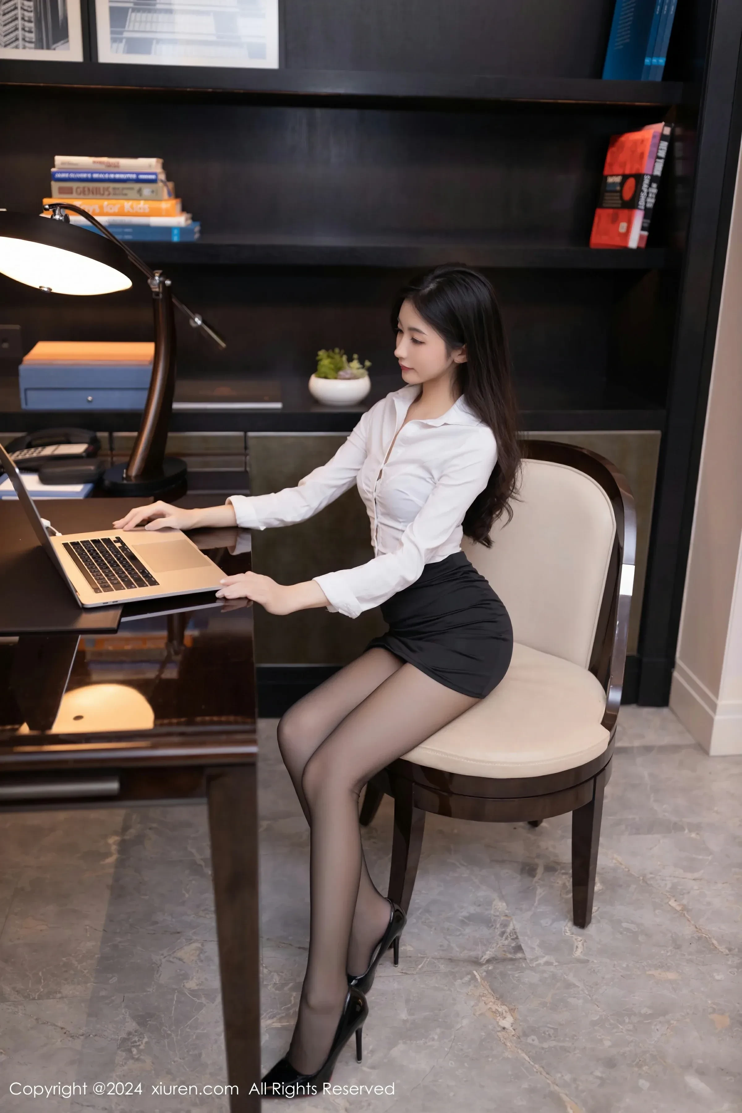 XiuRen 秀人 No.8830 鱼尾fish [80P]插图1