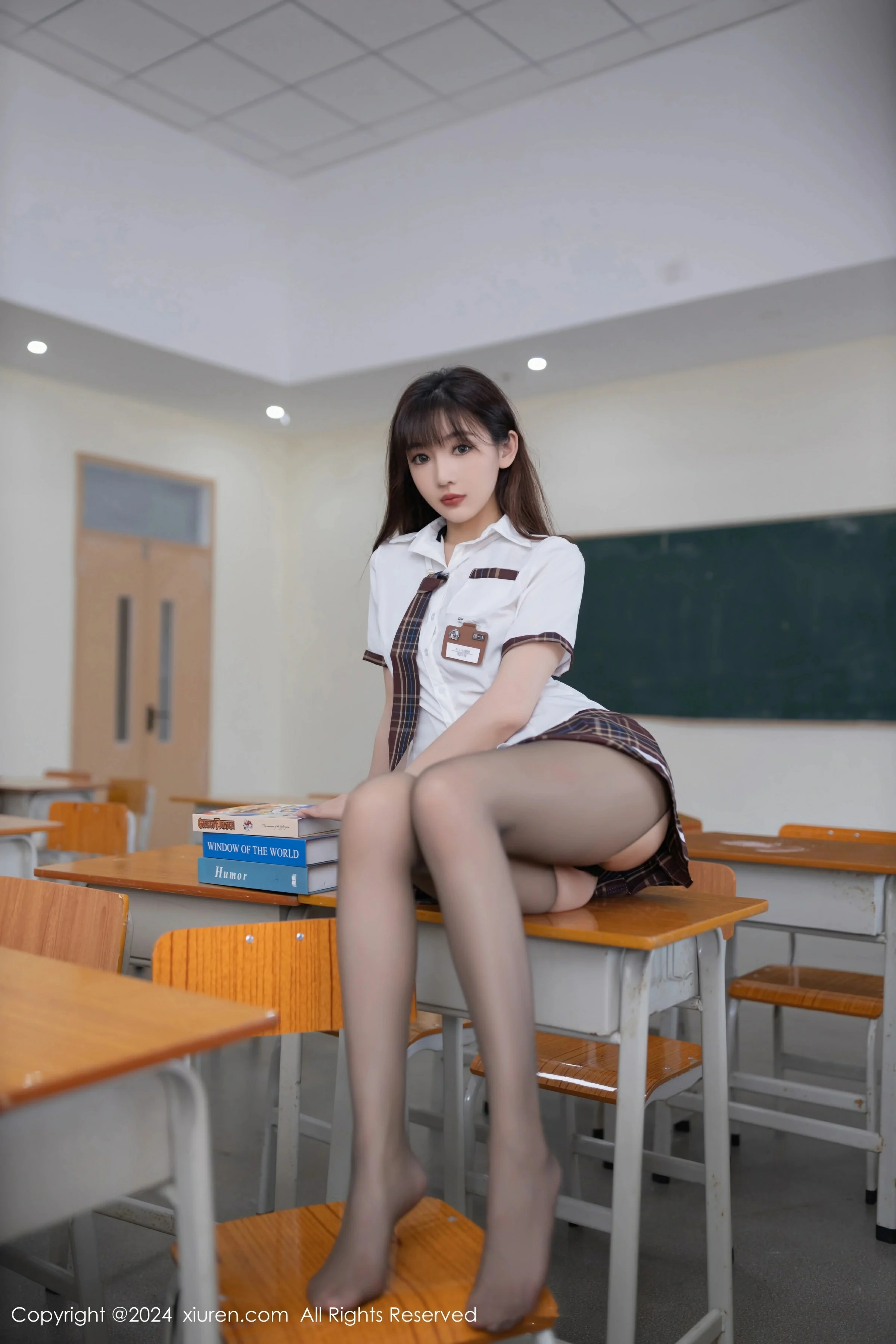 XiuRen 秀人 No.8918 陆萱萱 [80P]插图2