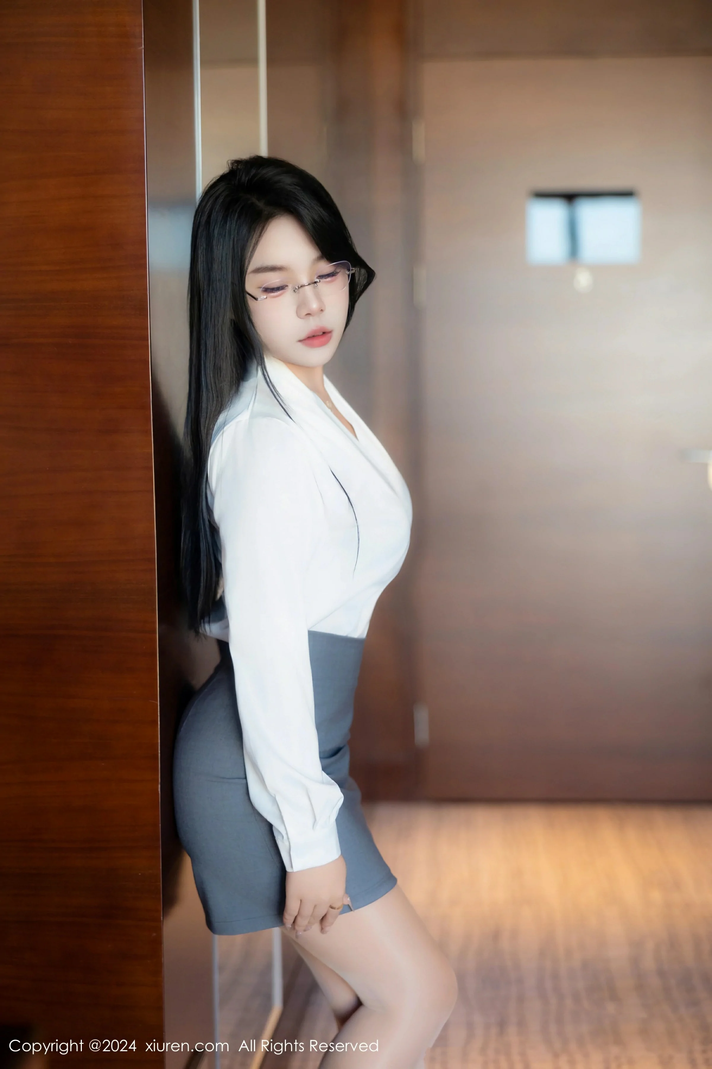 XiuRen 秀人 No.8989 麦田 新人模特 [83P]插图1