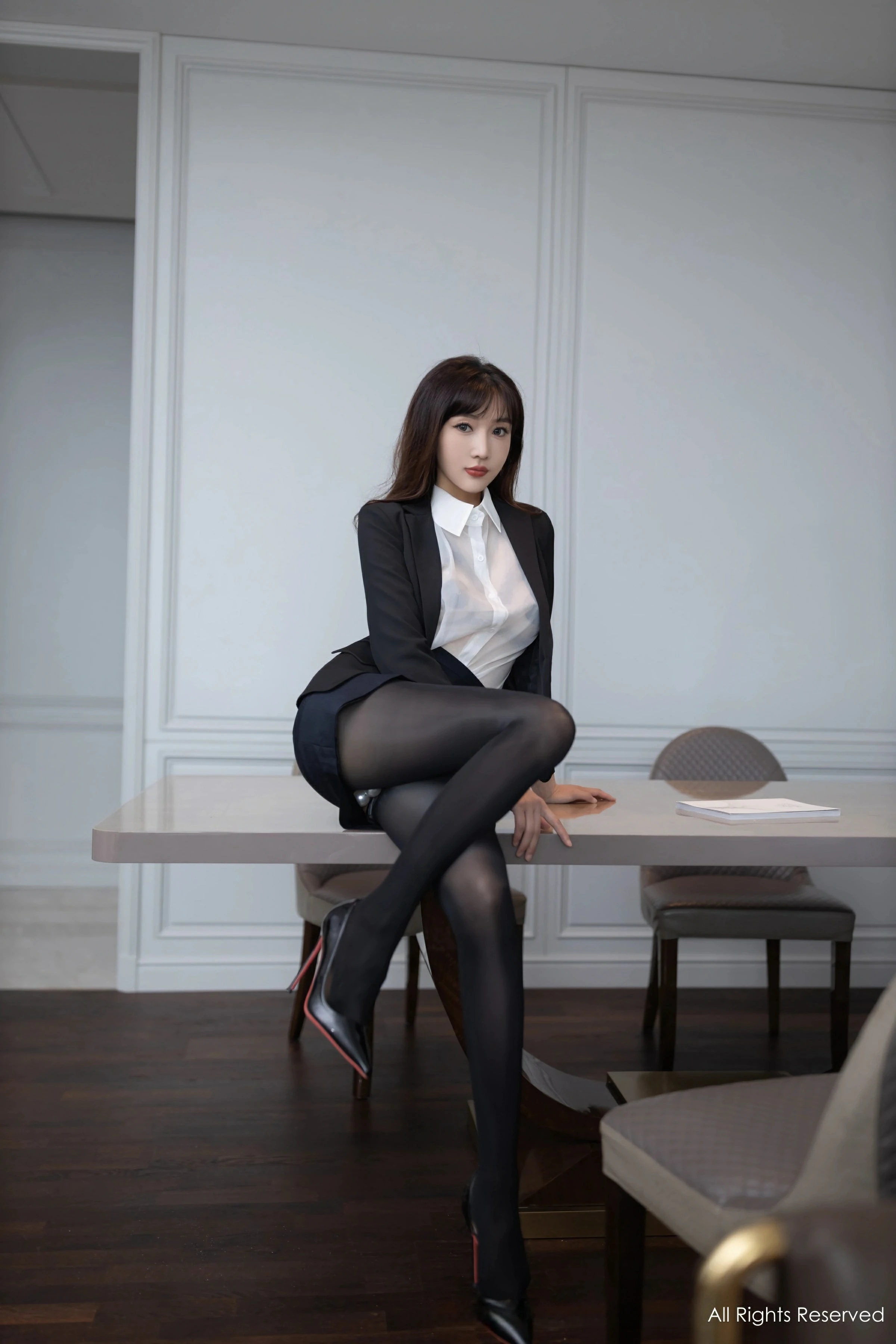 XiuRen 秀人 No.8988 陆萱萱 [80P]插图3