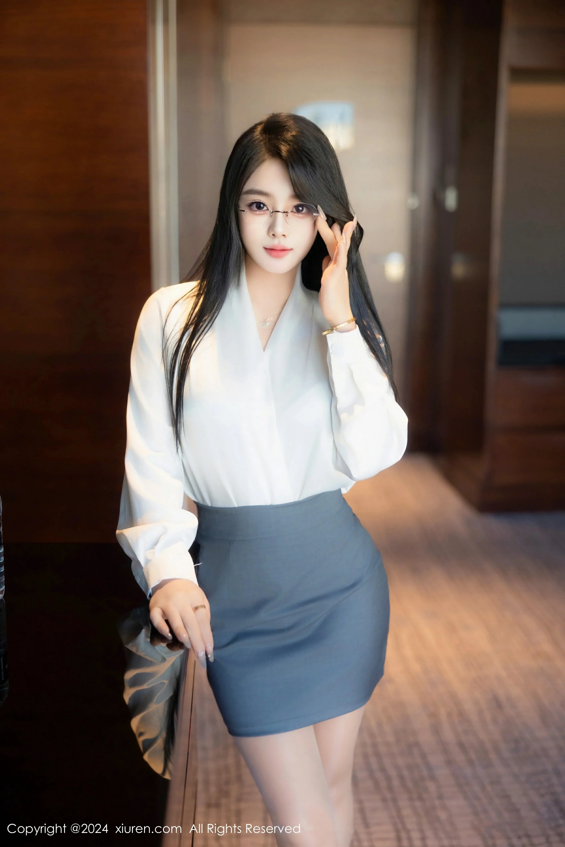 XiuRen 秀人 No.8989 麦田 新人模特 [83P]插图