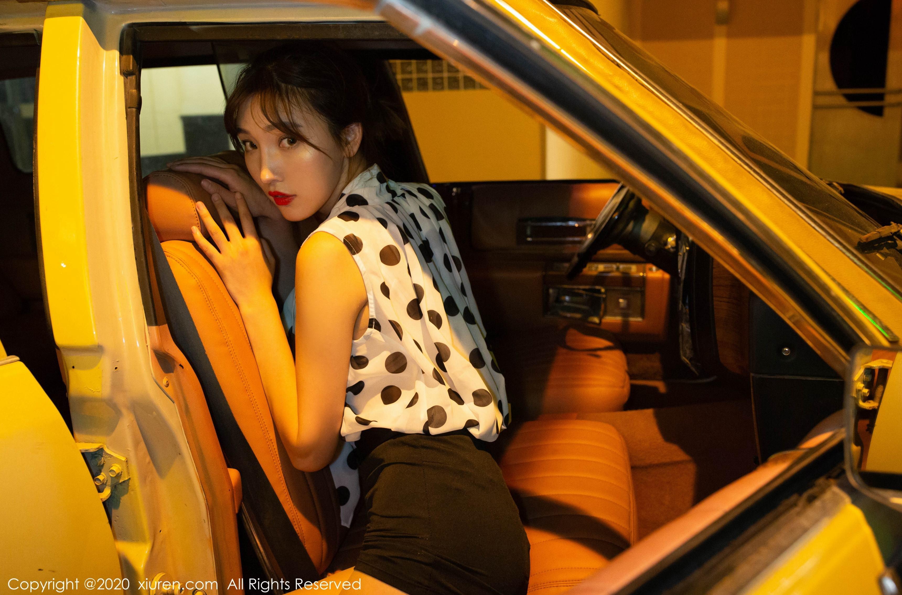 XIUREN秀人网 NO.2222 陆萱萱插图3