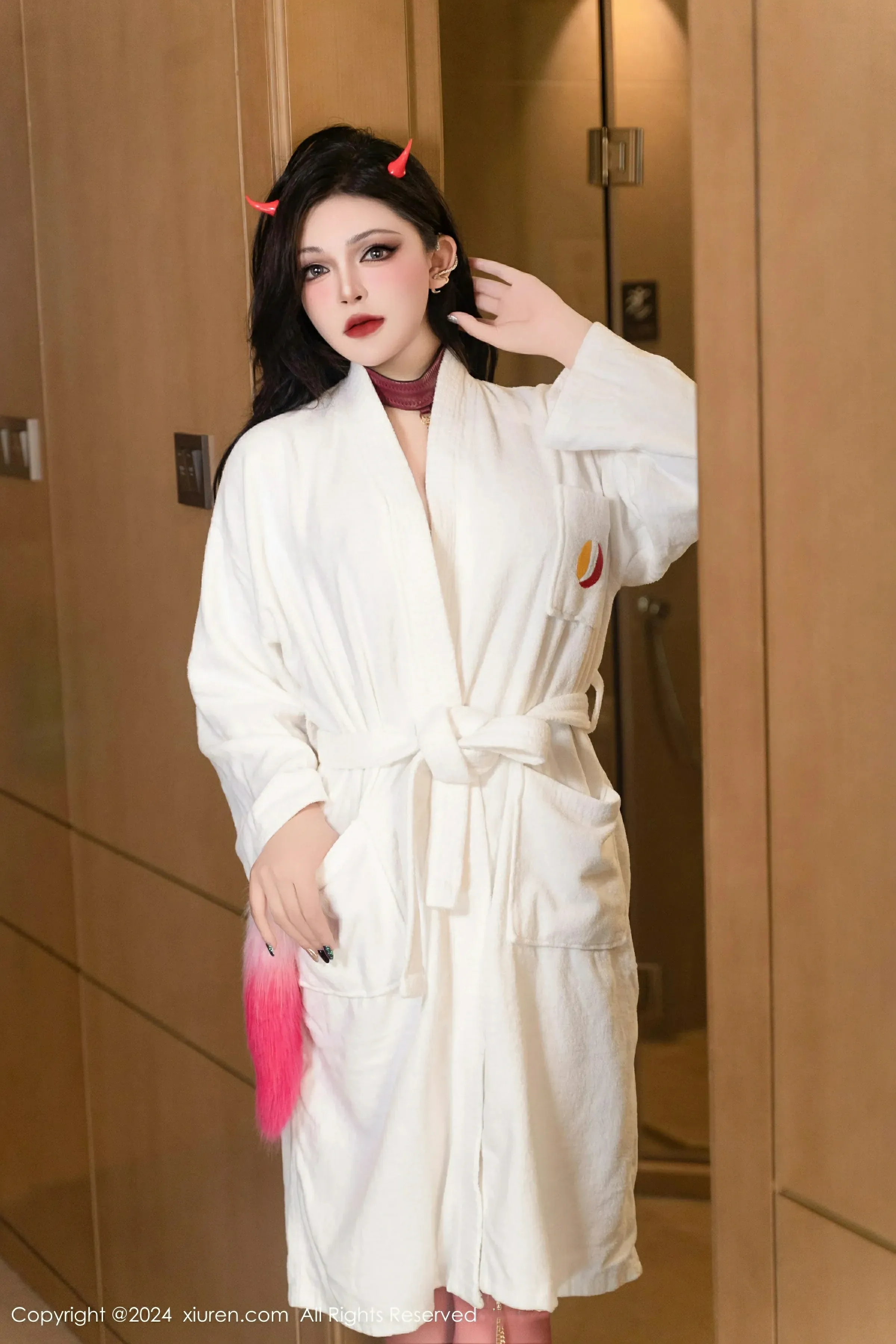 XiuRen 秀人 No.9352 伊丽莎有点白 [93P]插图5