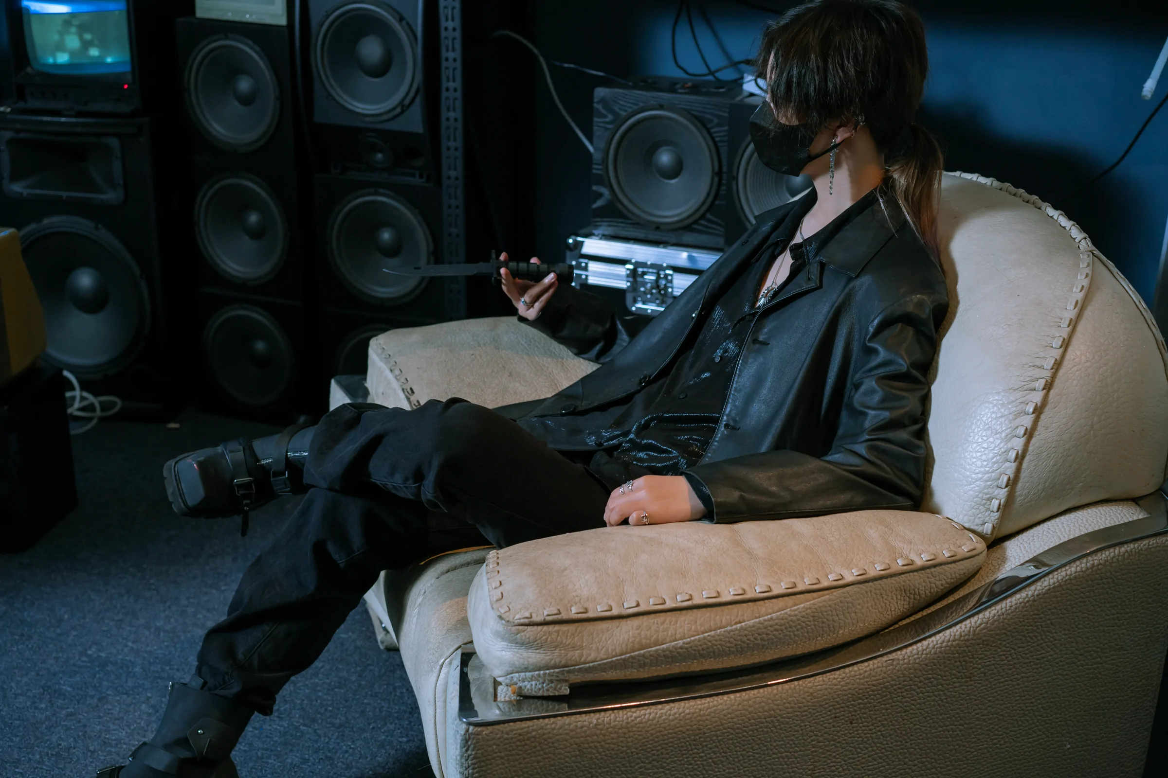 云溪溪 – 奶桃桃-审讯特工 [90P]插图