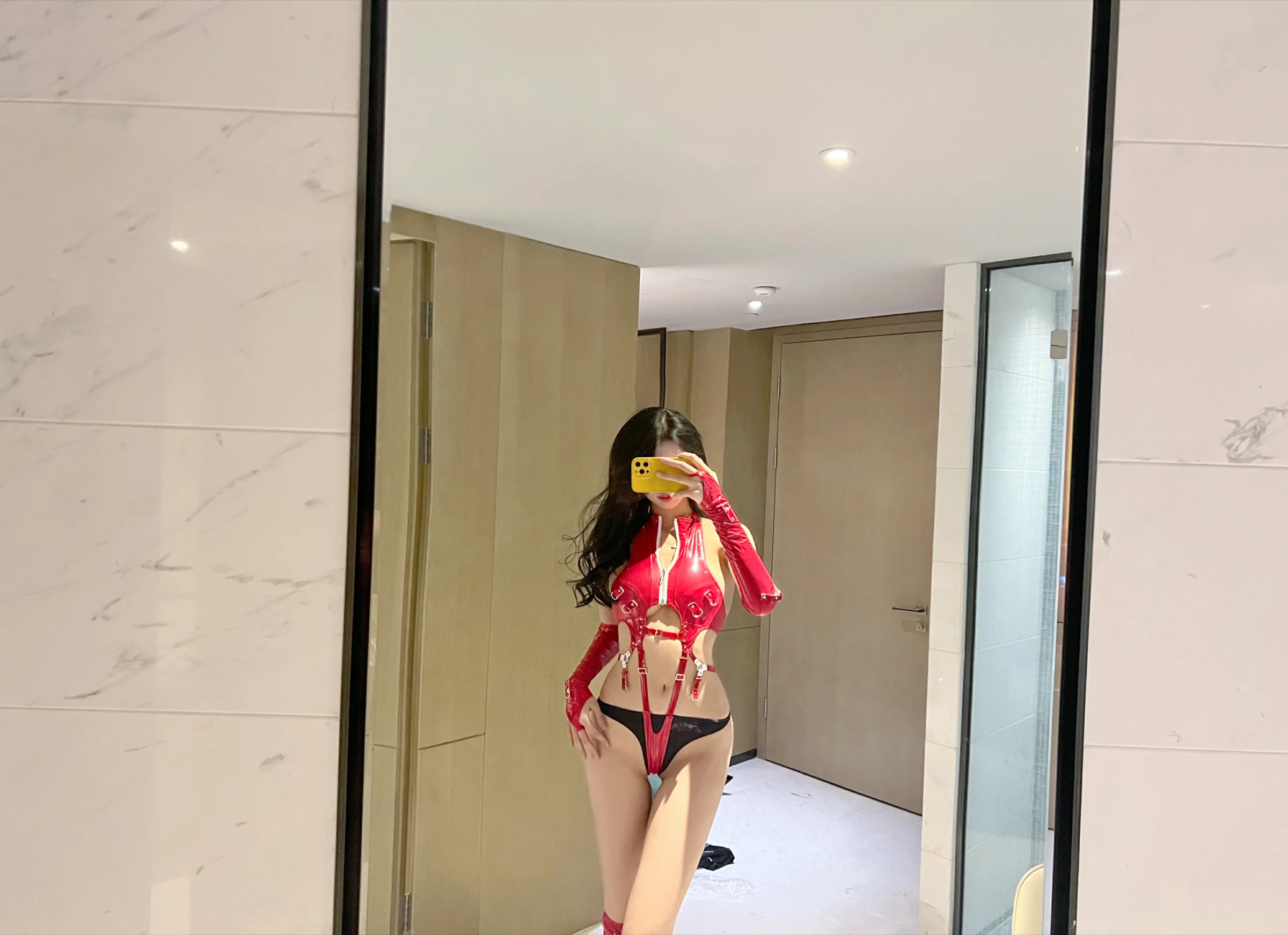 葛征GeZheng – 红色皮裤 [54P]插图6