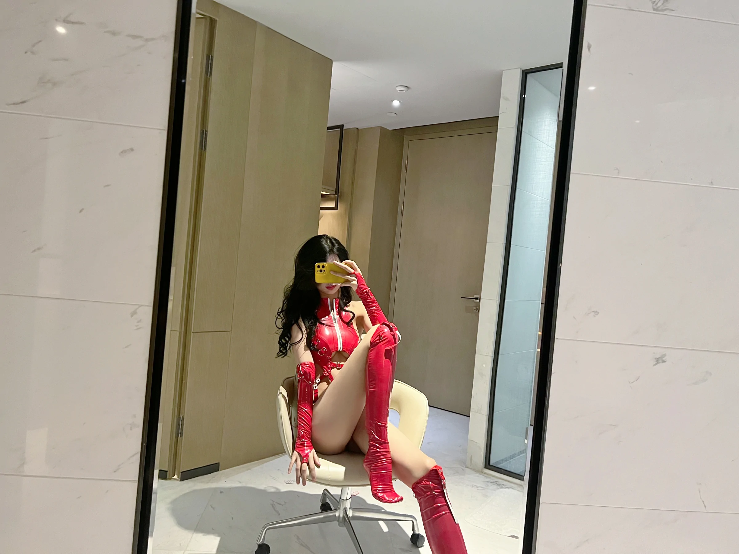 葛征GeZheng – 红色皮裤 [54P]插图7