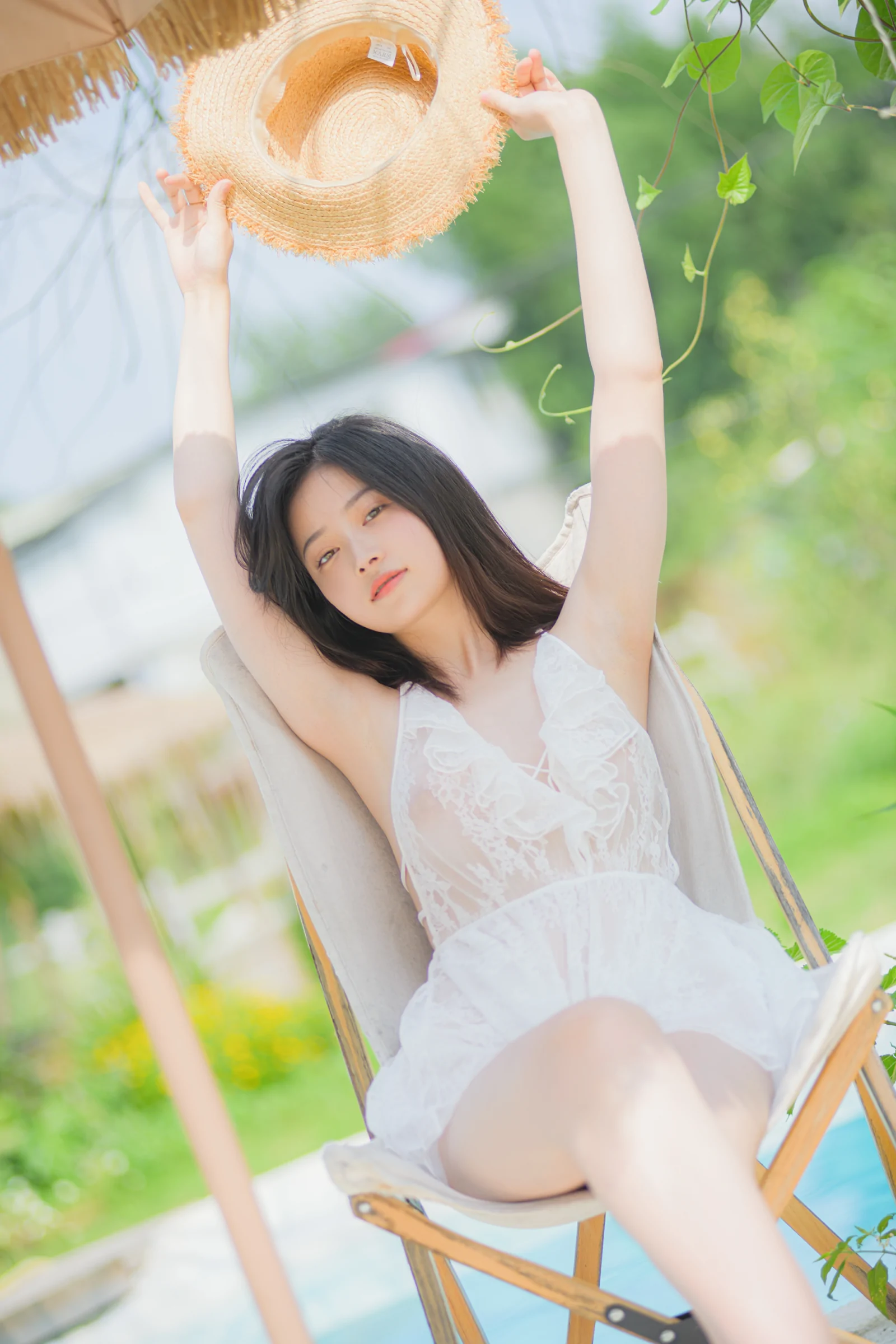 年年Nnian – 夏日限定泳池 [19P]插图1