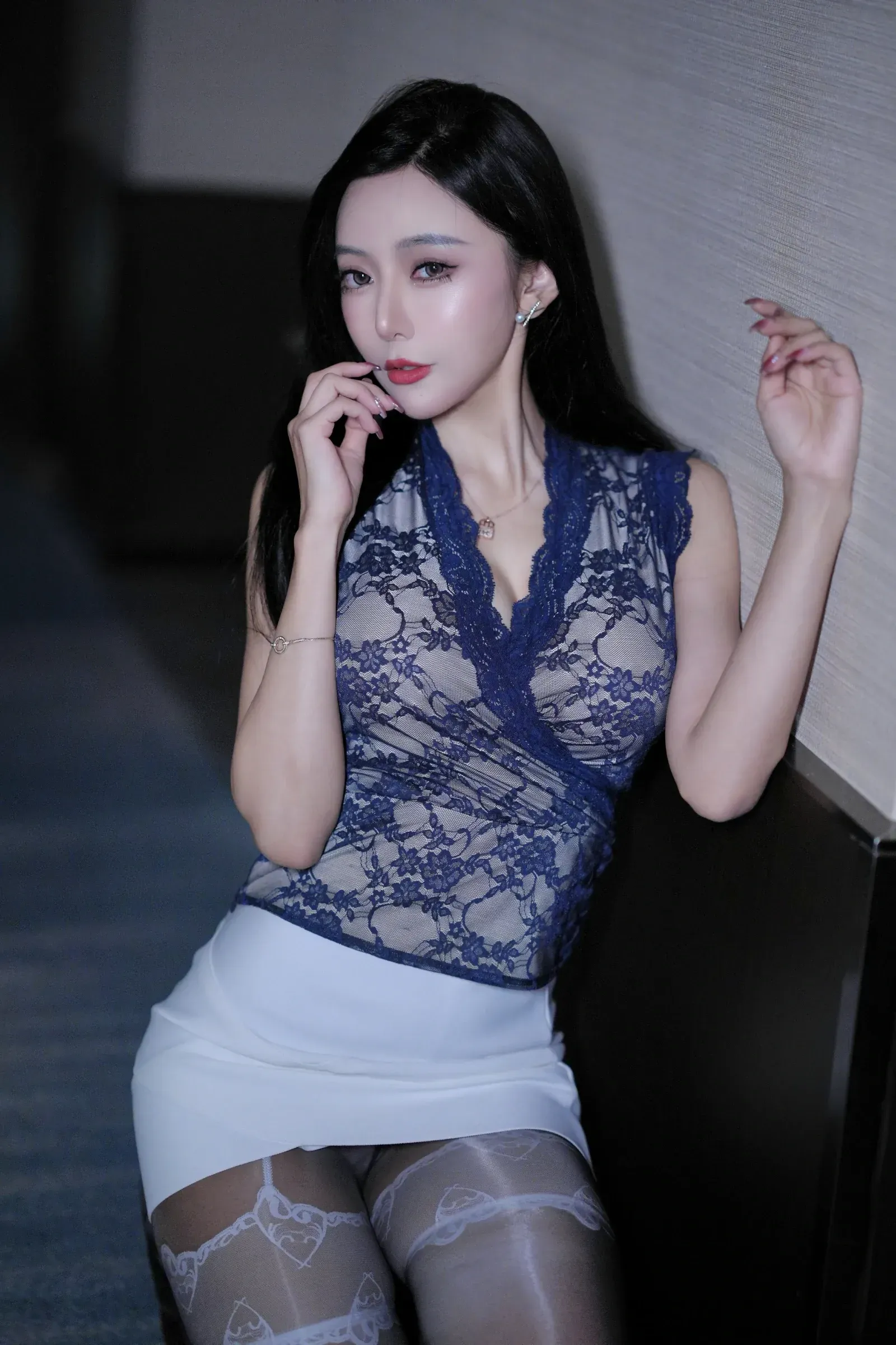 王馨瑶Yanni 独家系列丝里瑶 [77P]|图集秀